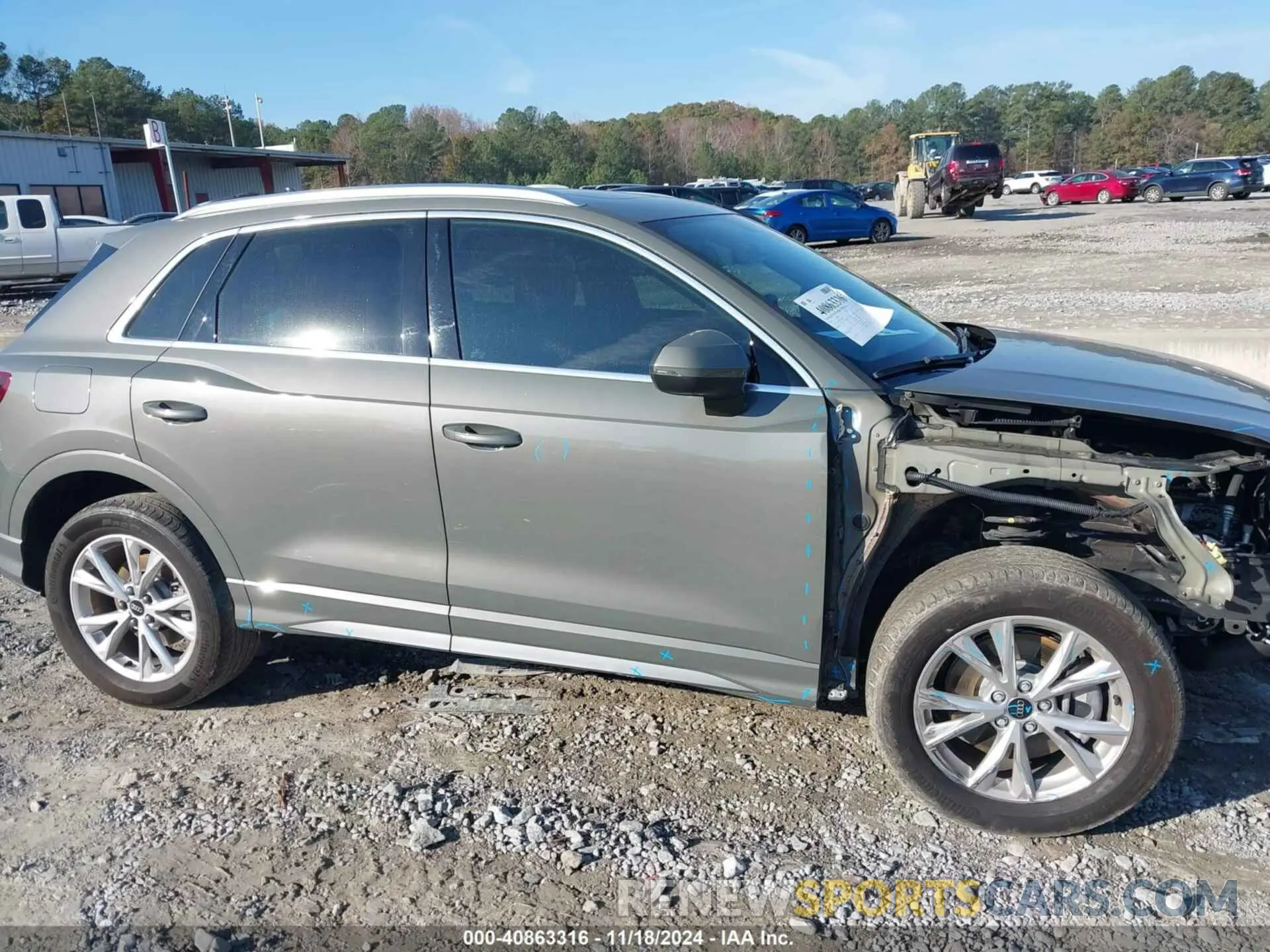13 fotografías del automóvil dañado WA1EECF36N1114834 AUDI Q3 2022