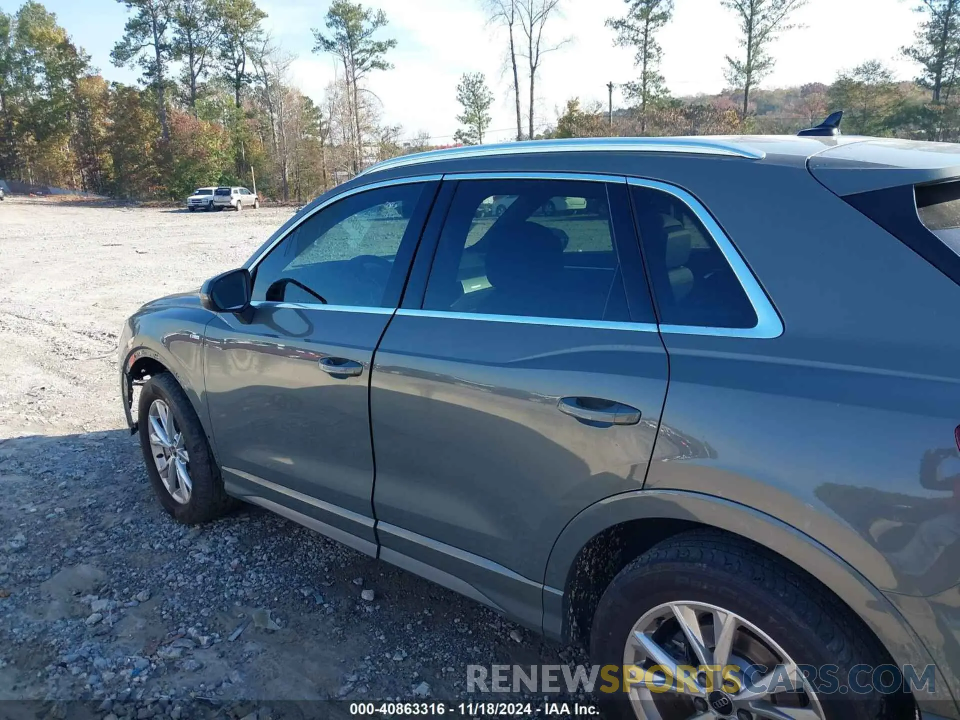 14 fotografías del automóvil dañado WA1EECF36N1114834 AUDI Q3 2022