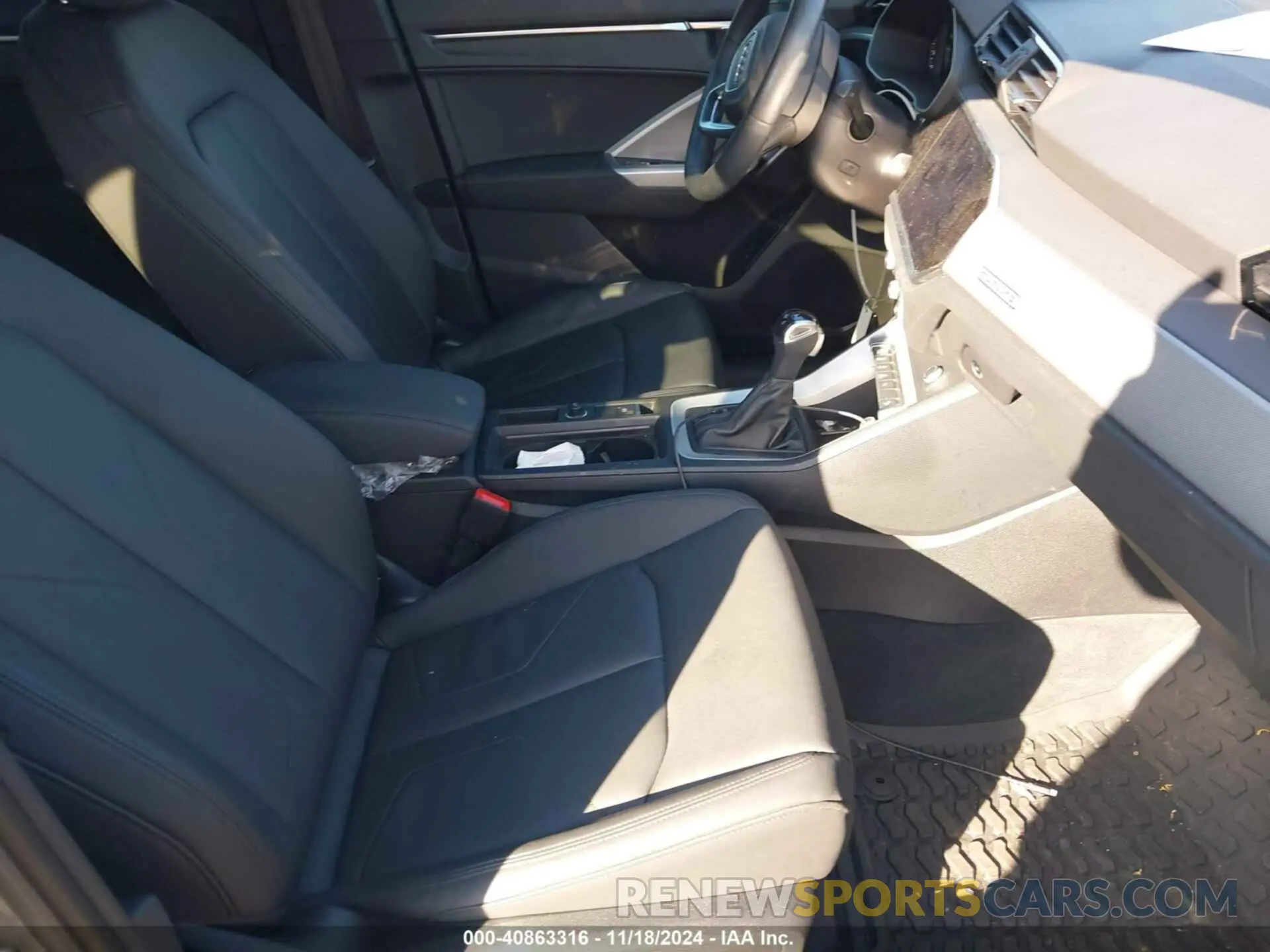 5 fotografías del automóvil dañado WA1EECF36N1114834 AUDI Q3 2022