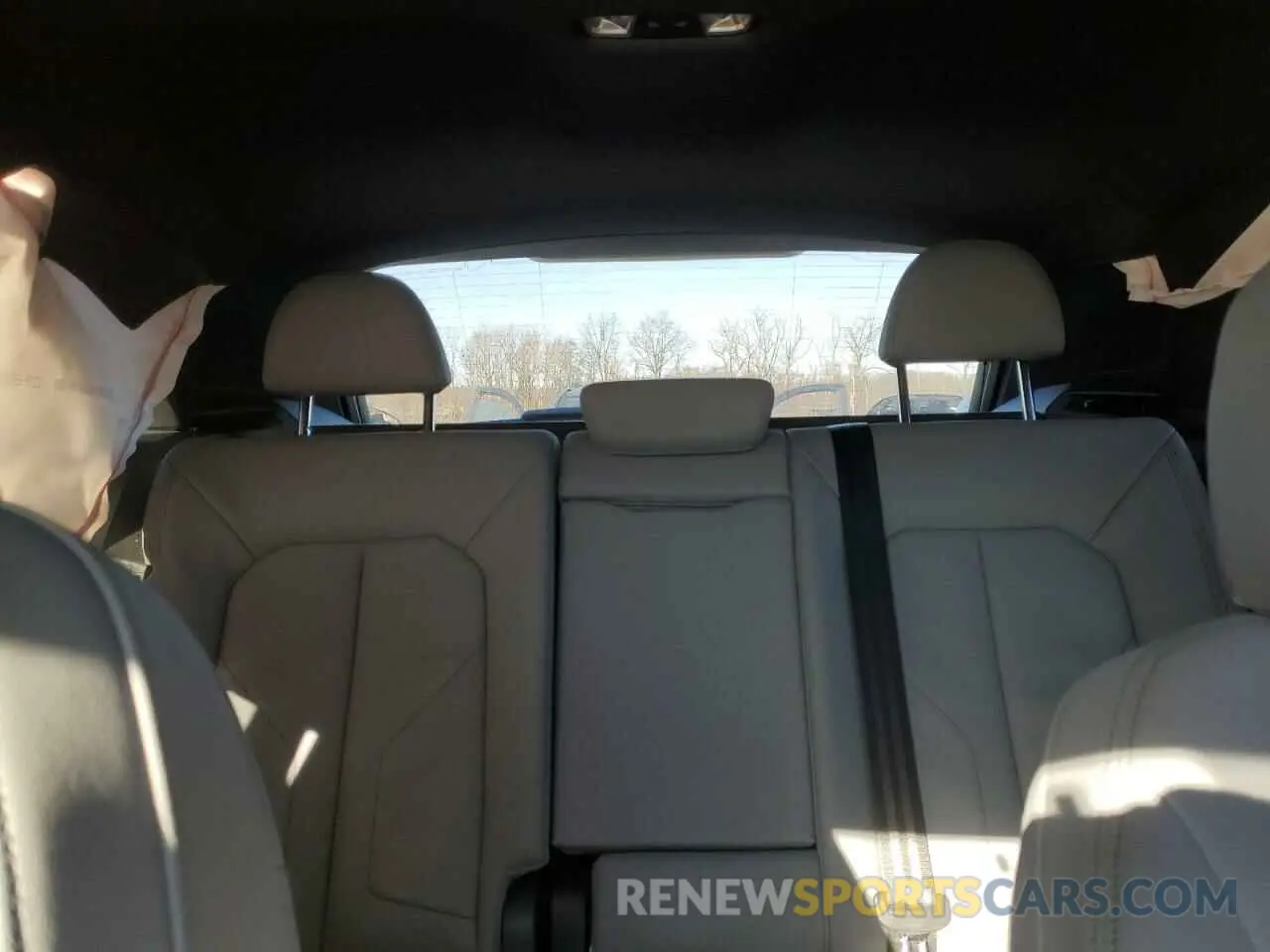 10 fotografías del automóvil dañado WA1EECF38N1075972 AUDI Q3 2022