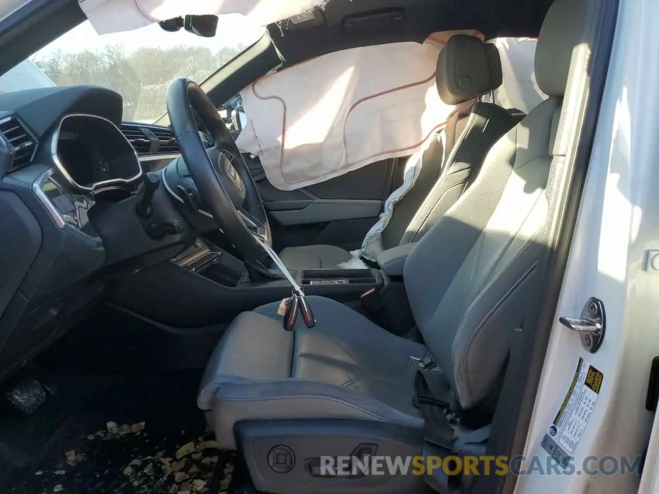 7 fotografías del automóvil dañado WA1EECF38N1075972 AUDI Q3 2022