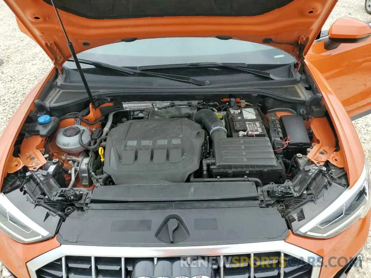11 fotografías del automóvil dañado WA1EECF39N1149268 AUDI Q3 2022