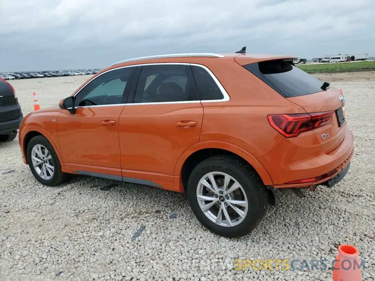 2 fotografías del automóvil dañado WA1EECF39N1149268 AUDI Q3 2022