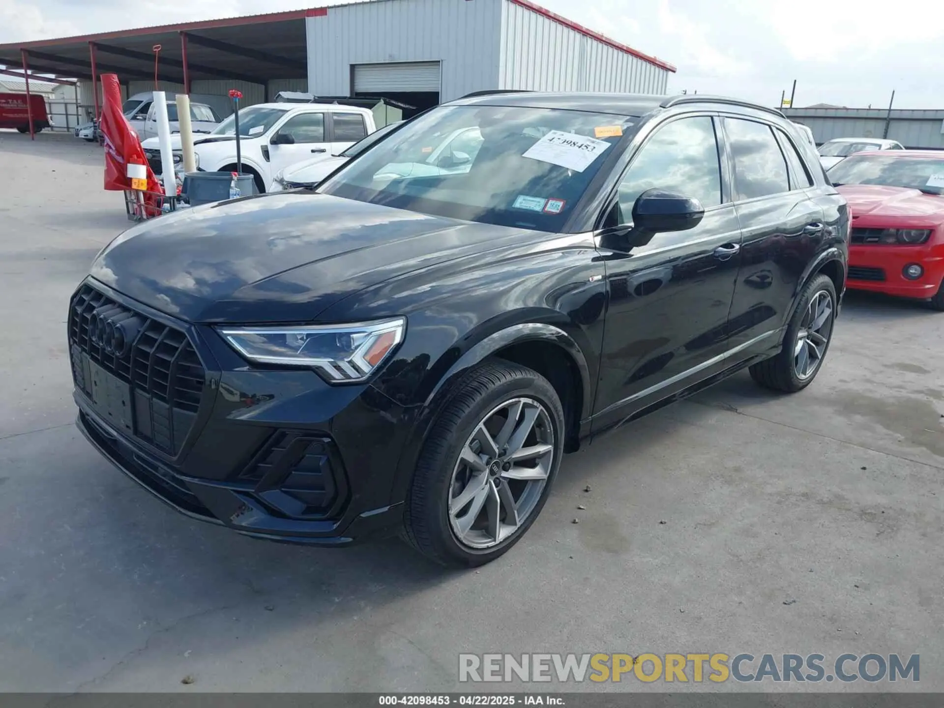 2 fotografías del automóvil dañado WA1EECF3XN1009942 AUDI Q3 2022