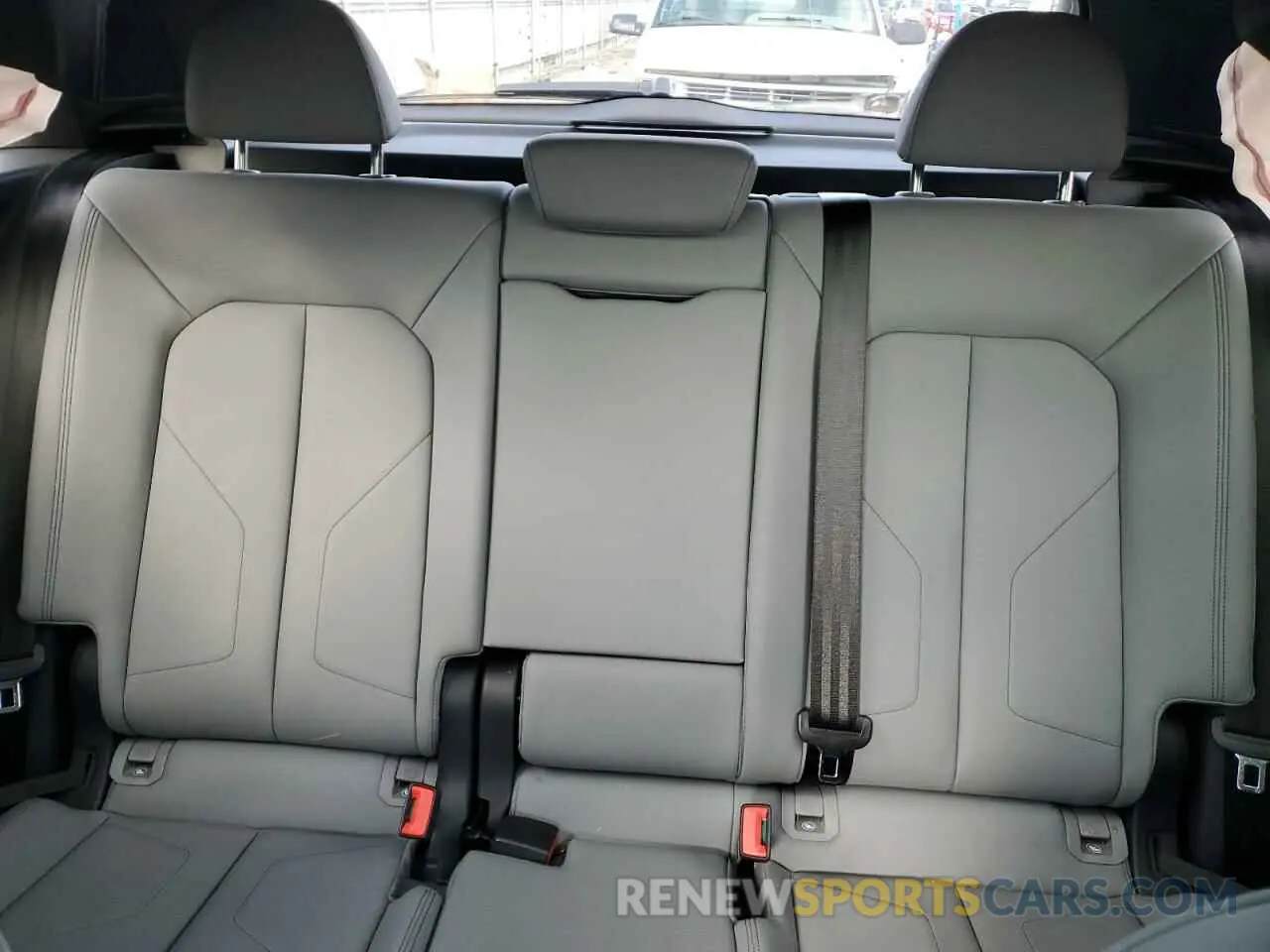 10 fotografías del automóvil dañado WA1EECF3XN1045971 AUDI Q3 2022