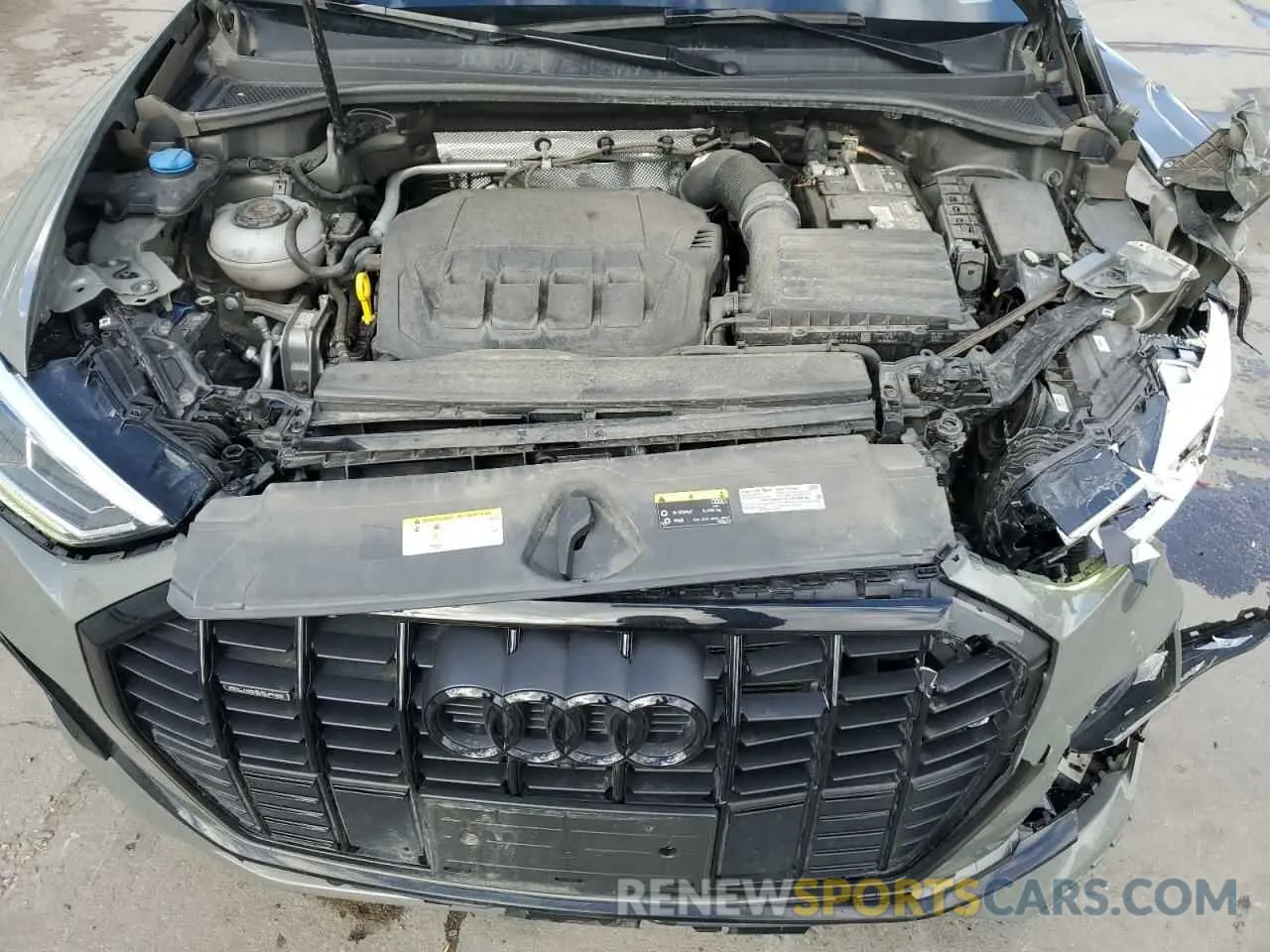 12 fotografías del automóvil dañado WA1EECF3XN1045971 AUDI Q3 2022