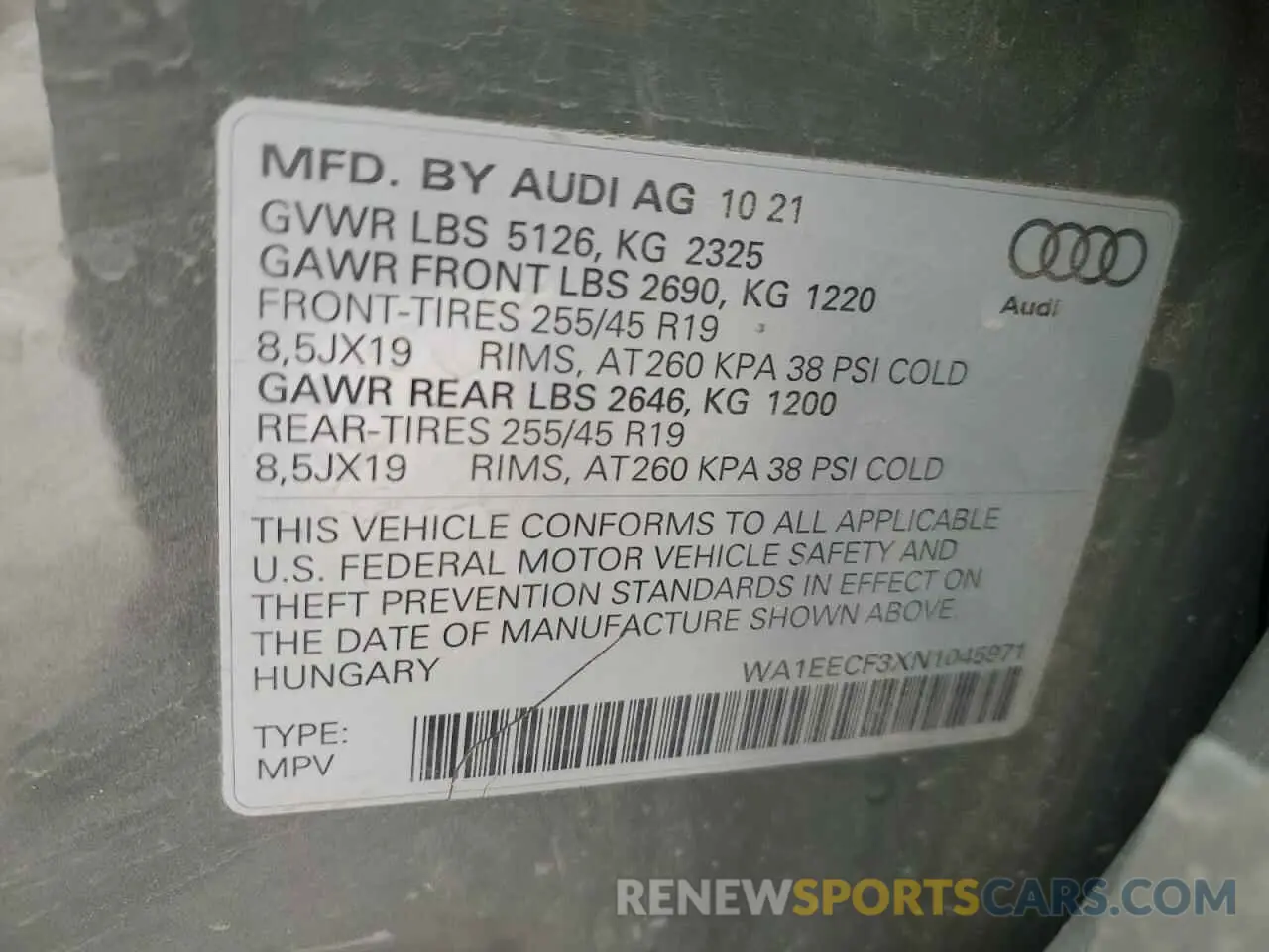 13 fotografías del automóvil dañado WA1EECF3XN1045971 AUDI Q3 2022