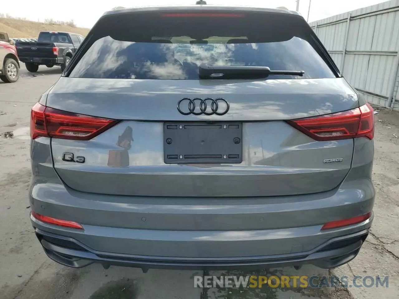 6 fotografías del automóvil dañado WA1EECF3XN1045971 AUDI Q3 2022