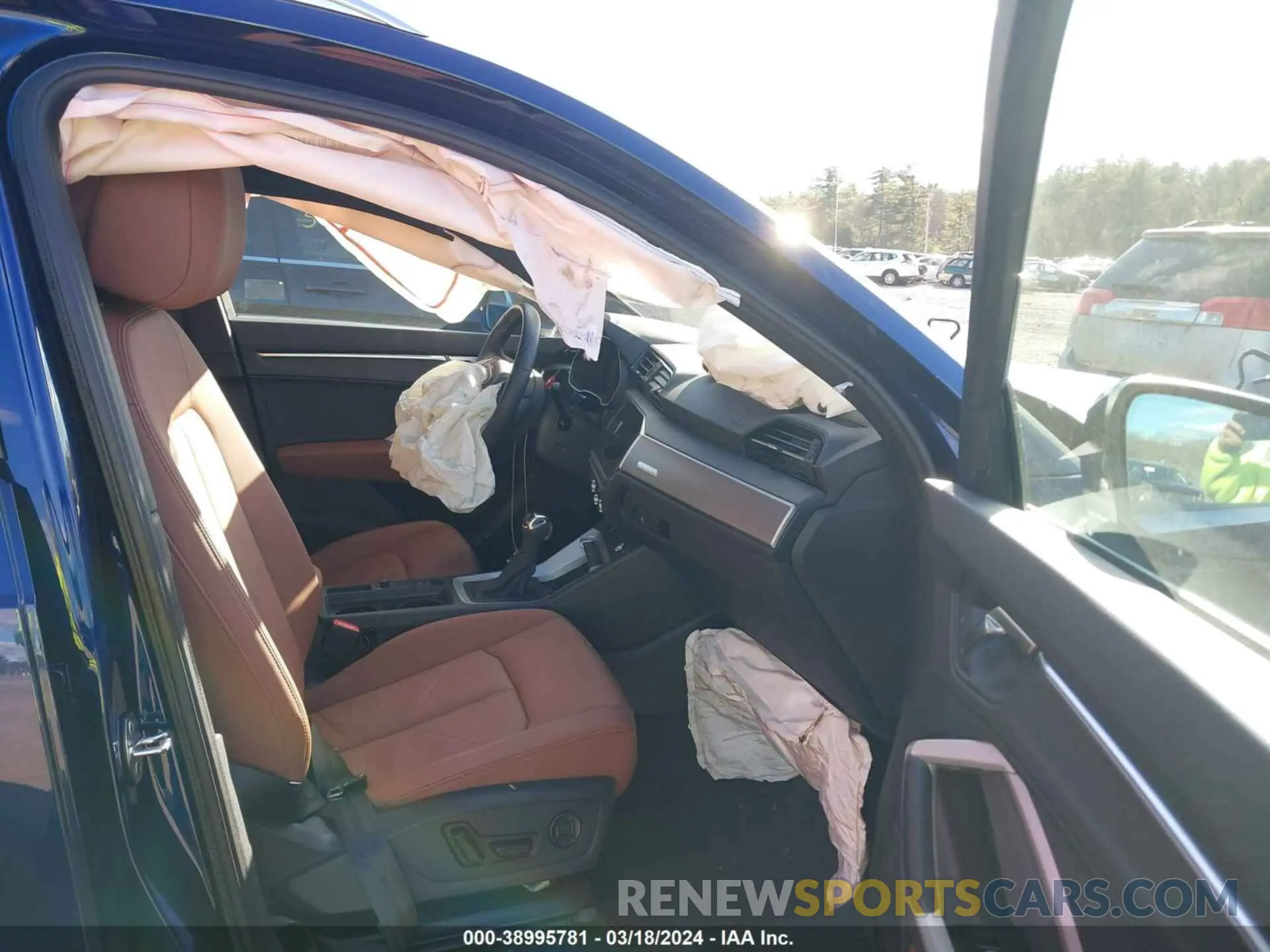 5 fotografías del automóvil dañado WA1BUCF39P1128543 AUDI Q3 2023