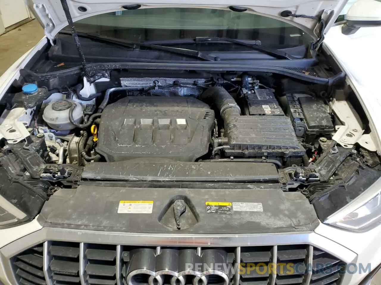 12 fotografías del automóvil dañado WA1DECF32P1111976 AUDI Q3 2023