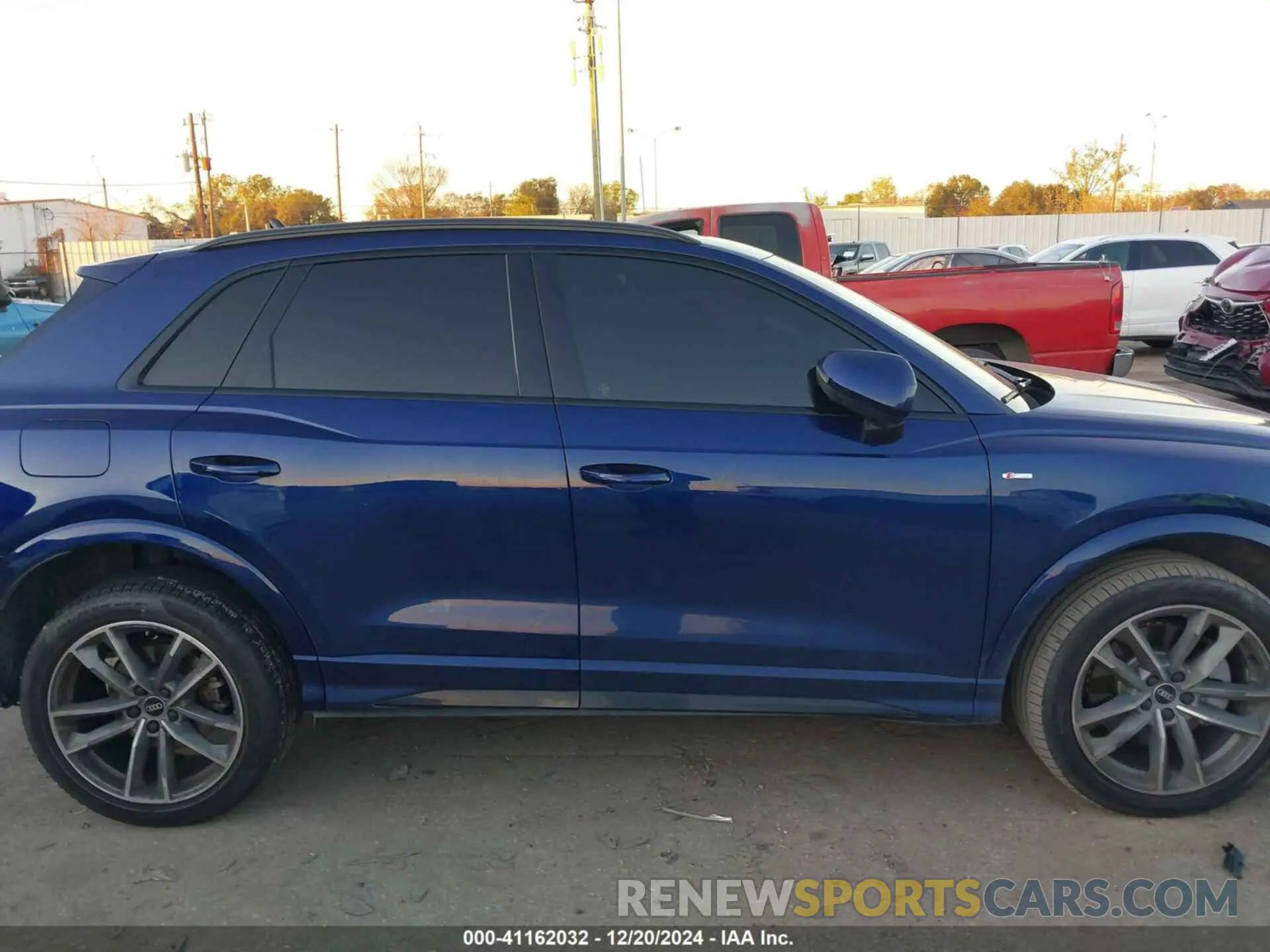 13 fotografías del automóvil dañado WA1DECF35P1074695 AUDI Q3 2023