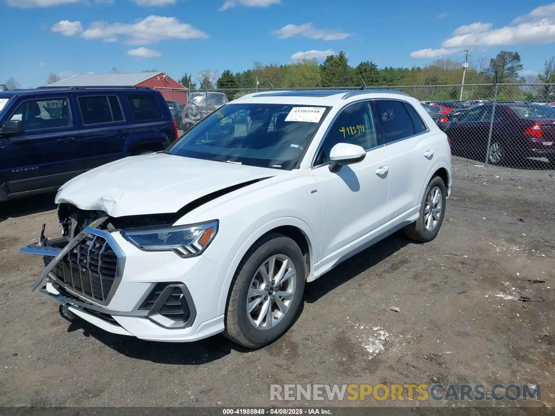 2 fotografías del automóvil dañado WA1DECF35P1132966 AUDI Q3 2023