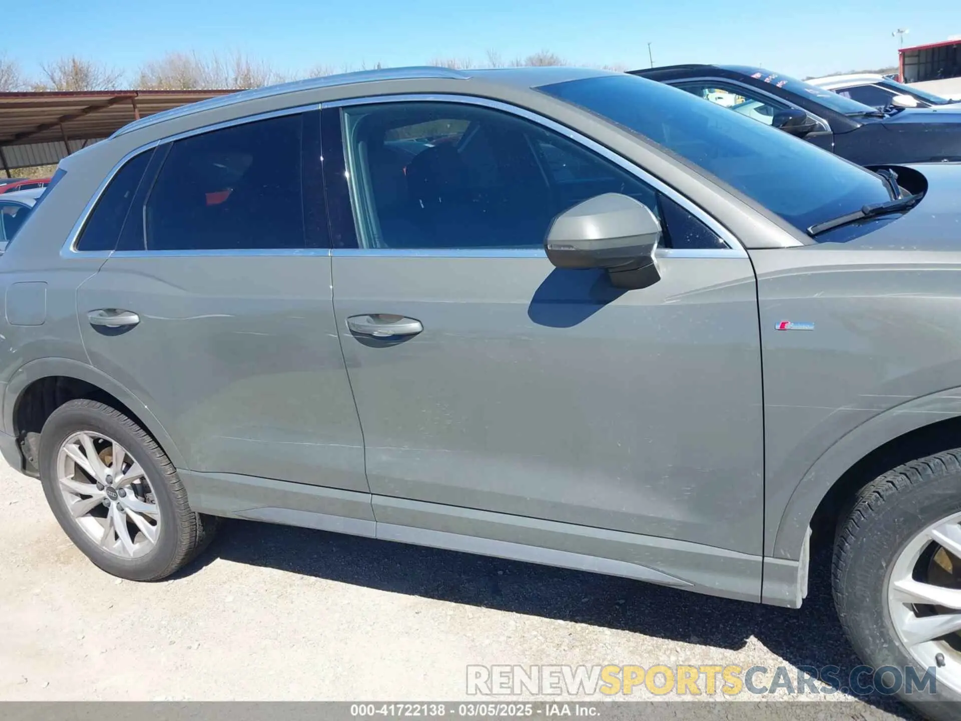 13 fotografías del automóvil dañado WA1DECF36P1129512 AUDI Q3 2023