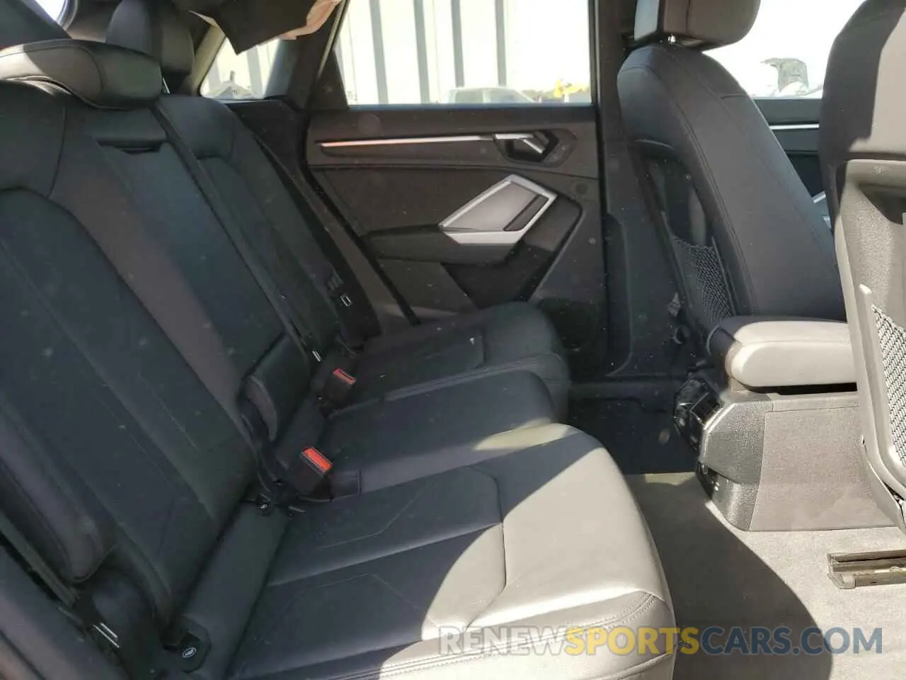 11 fotografías del automóvil dañado WA1DECF3XP1125320 AUDI Q3 2023