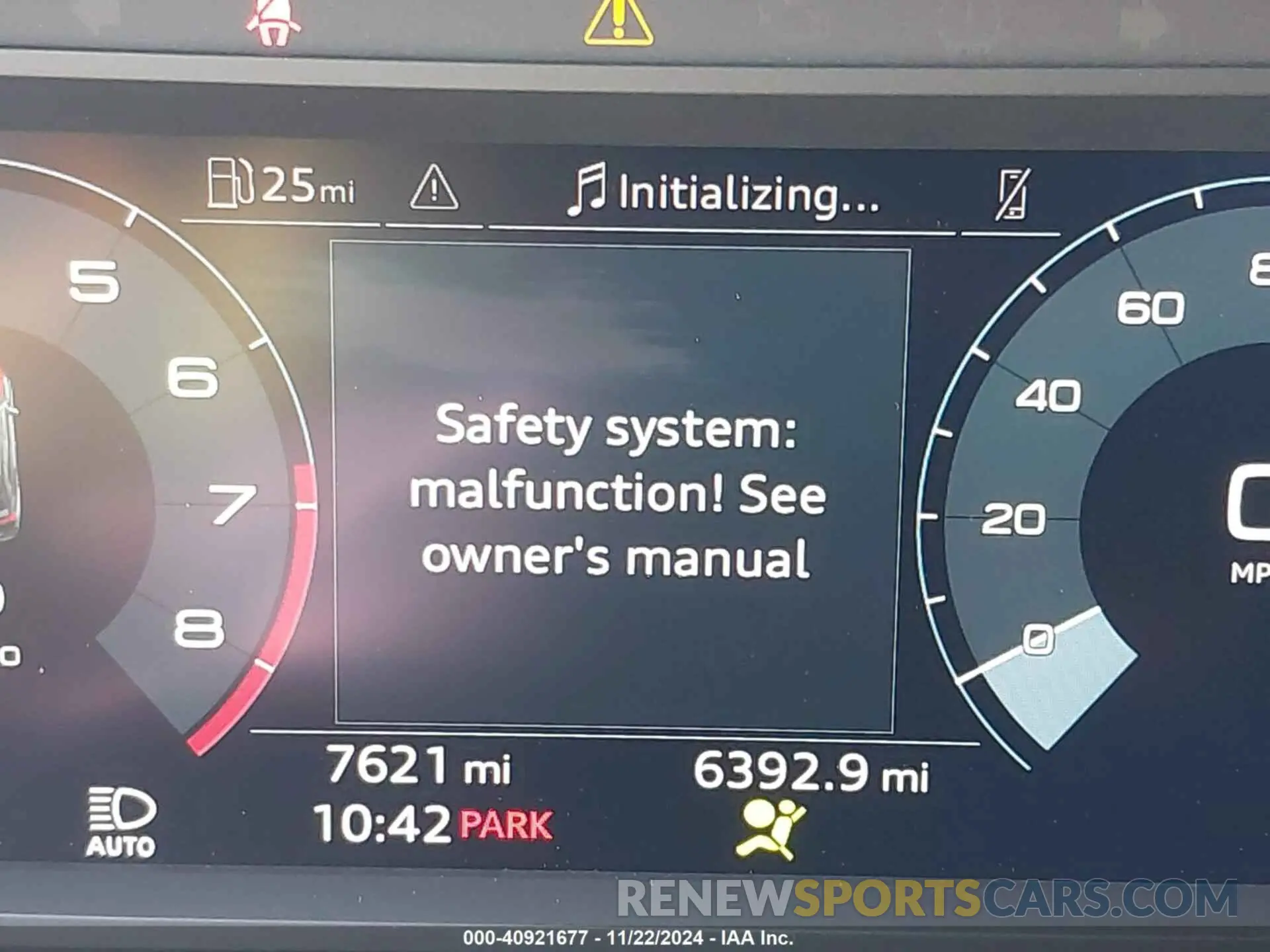 16 fotografías del automóvil dañado WA1DECF3XP1152839 AUDI Q3 2023