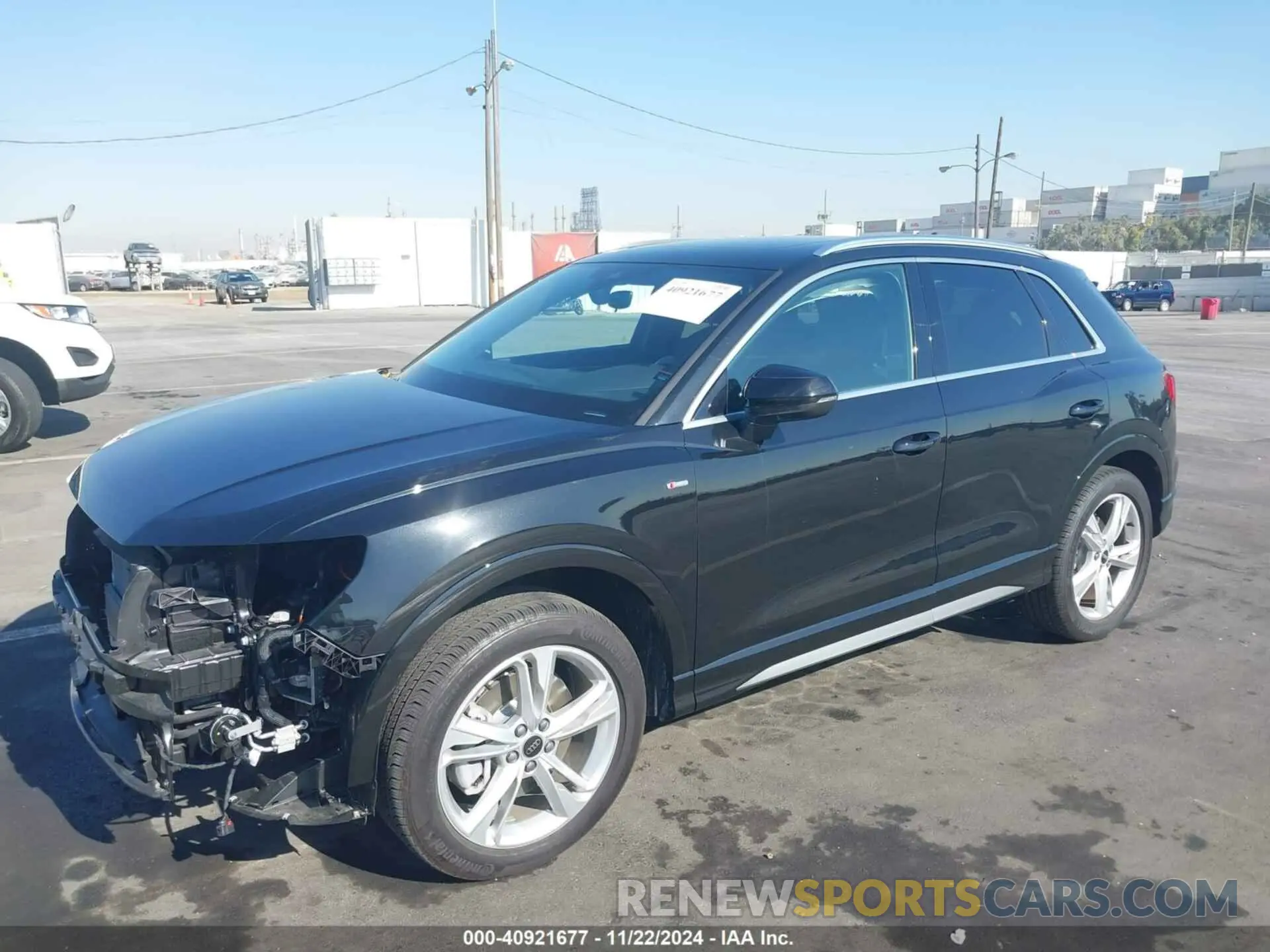 2 fotografías del automóvil dañado WA1DECF3XP1152839 AUDI Q3 2023