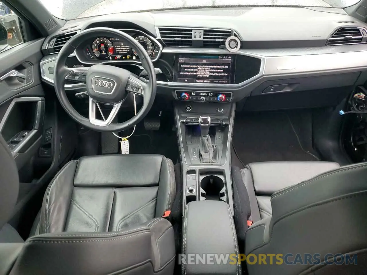 8 fotografías del automóvil dañado WA1EECF32P1022641 AUDI Q3 2023