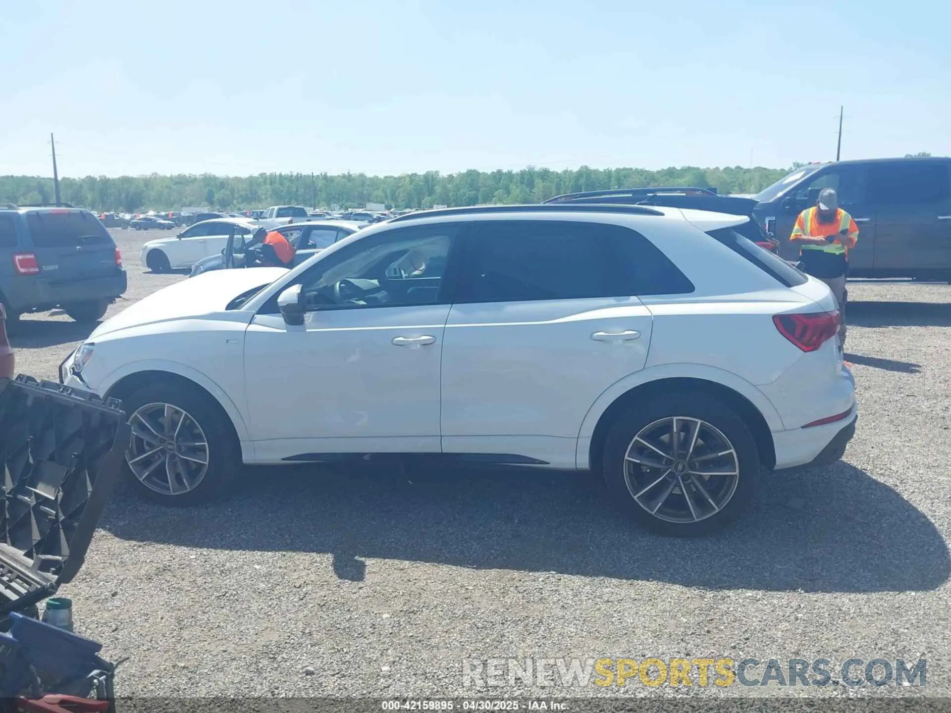14 fotografías del automóvil dañado WA1EECF36P1151143 AUDI Q3 2023