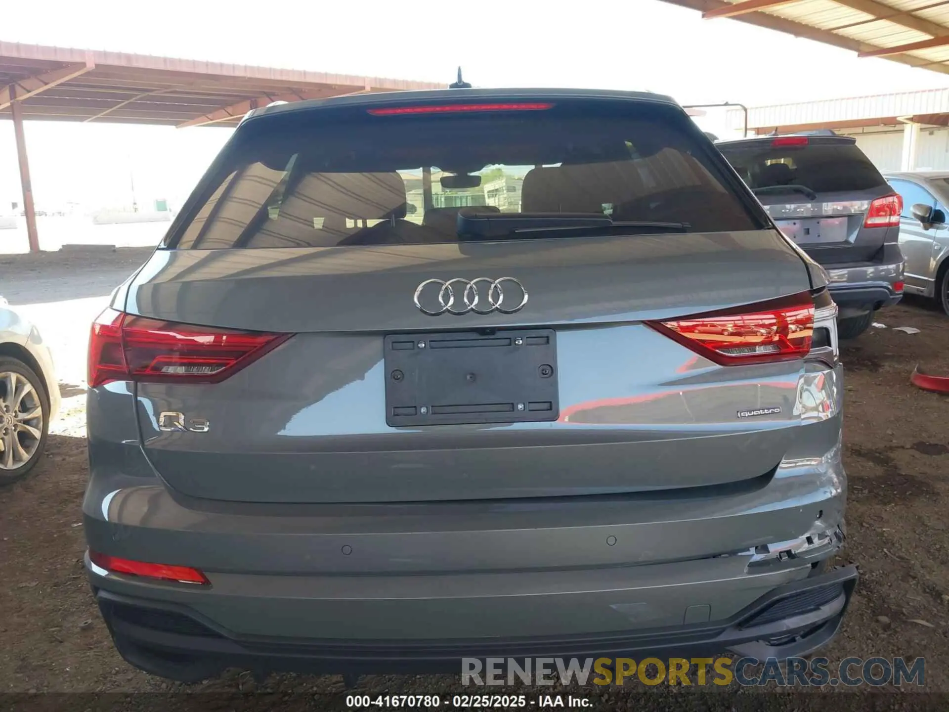 17 fotografías del automóvil dañado WA1EECF37P1021050 AUDI Q3 2023