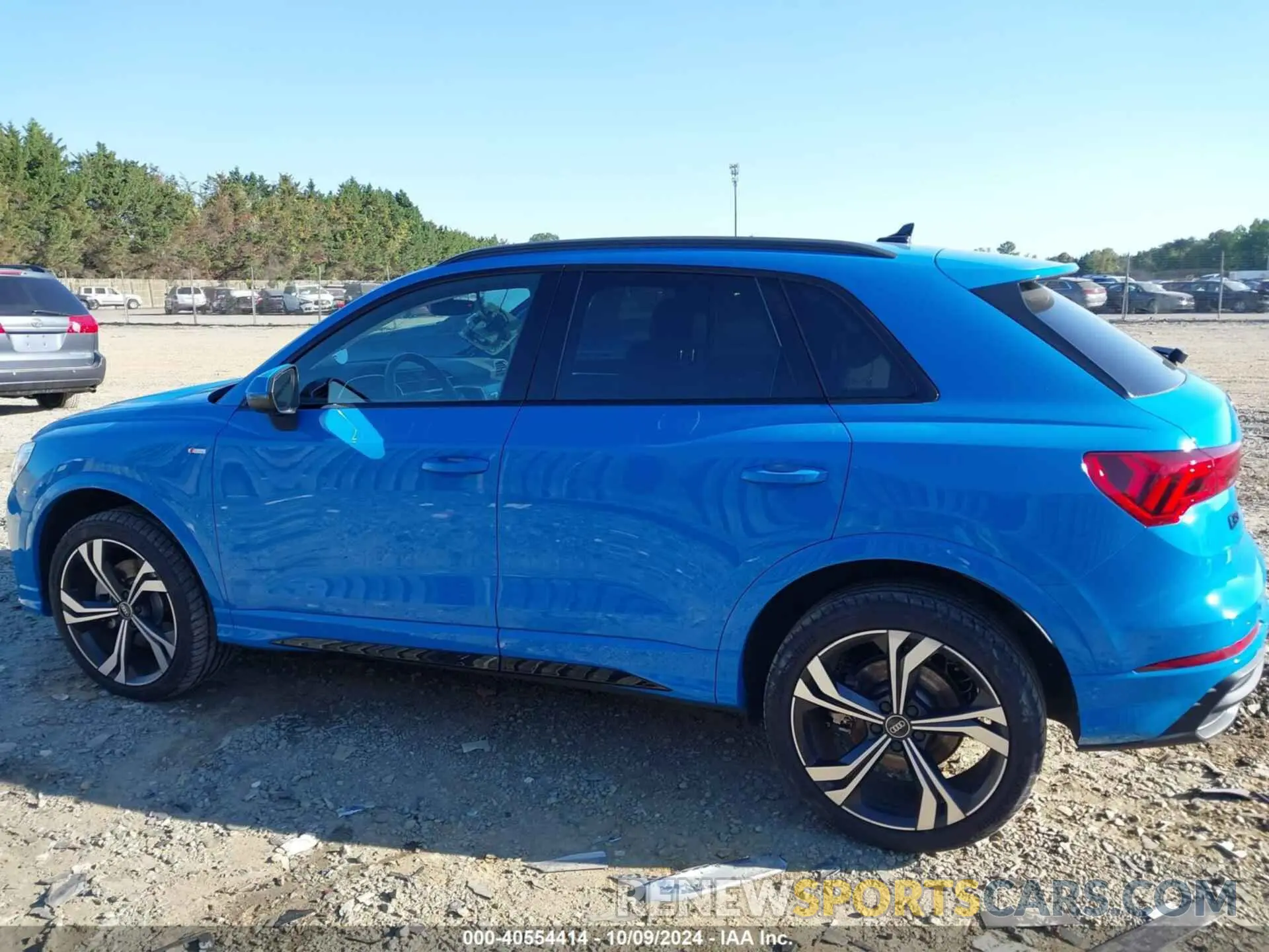 15 fotografías del automóvil dañado WA1EECF39P1035211 AUDI Q3 2023