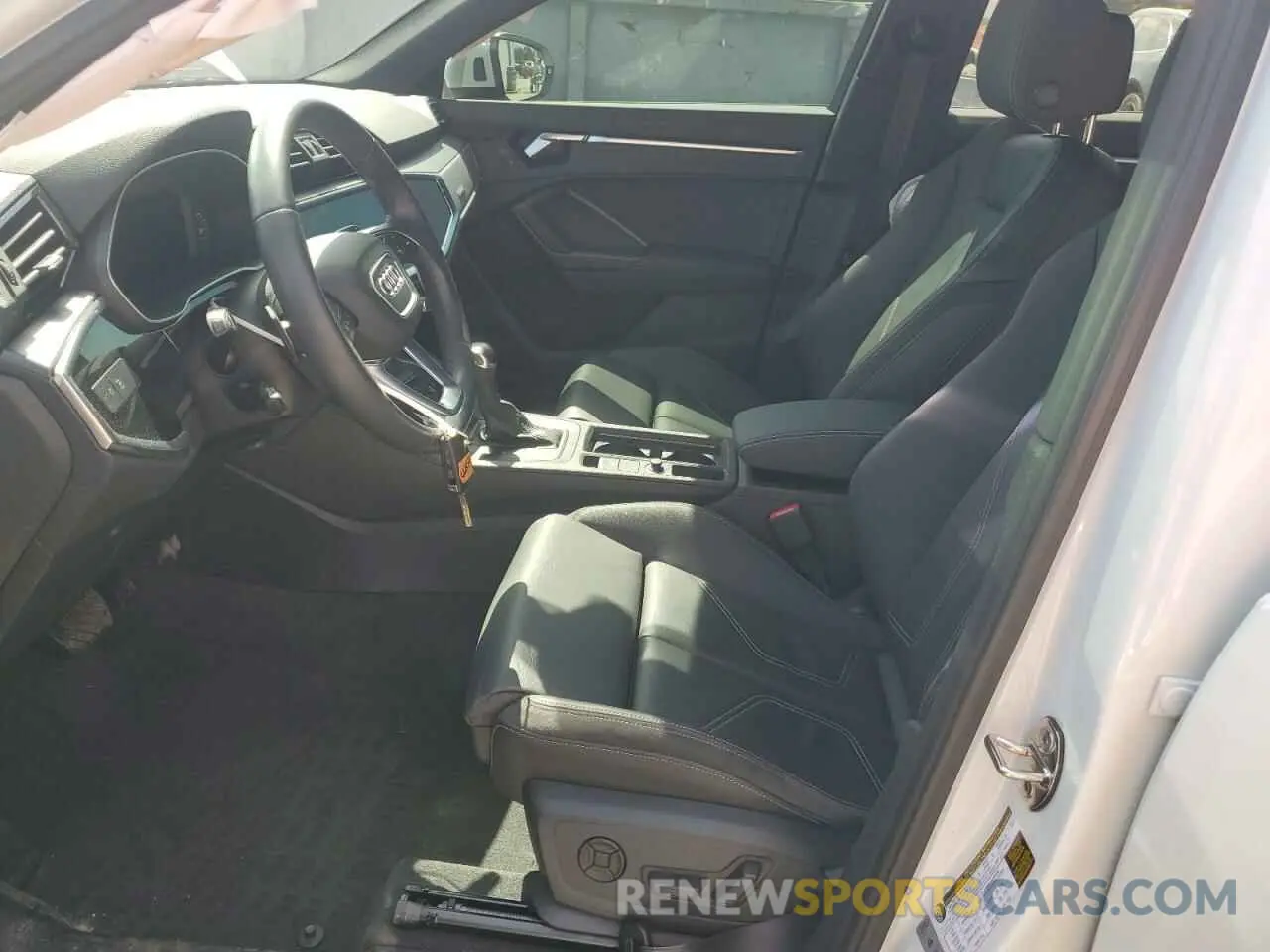 7 fotografías del automóvil dañado WA1EECF39P1040330 AUDI Q3 2023