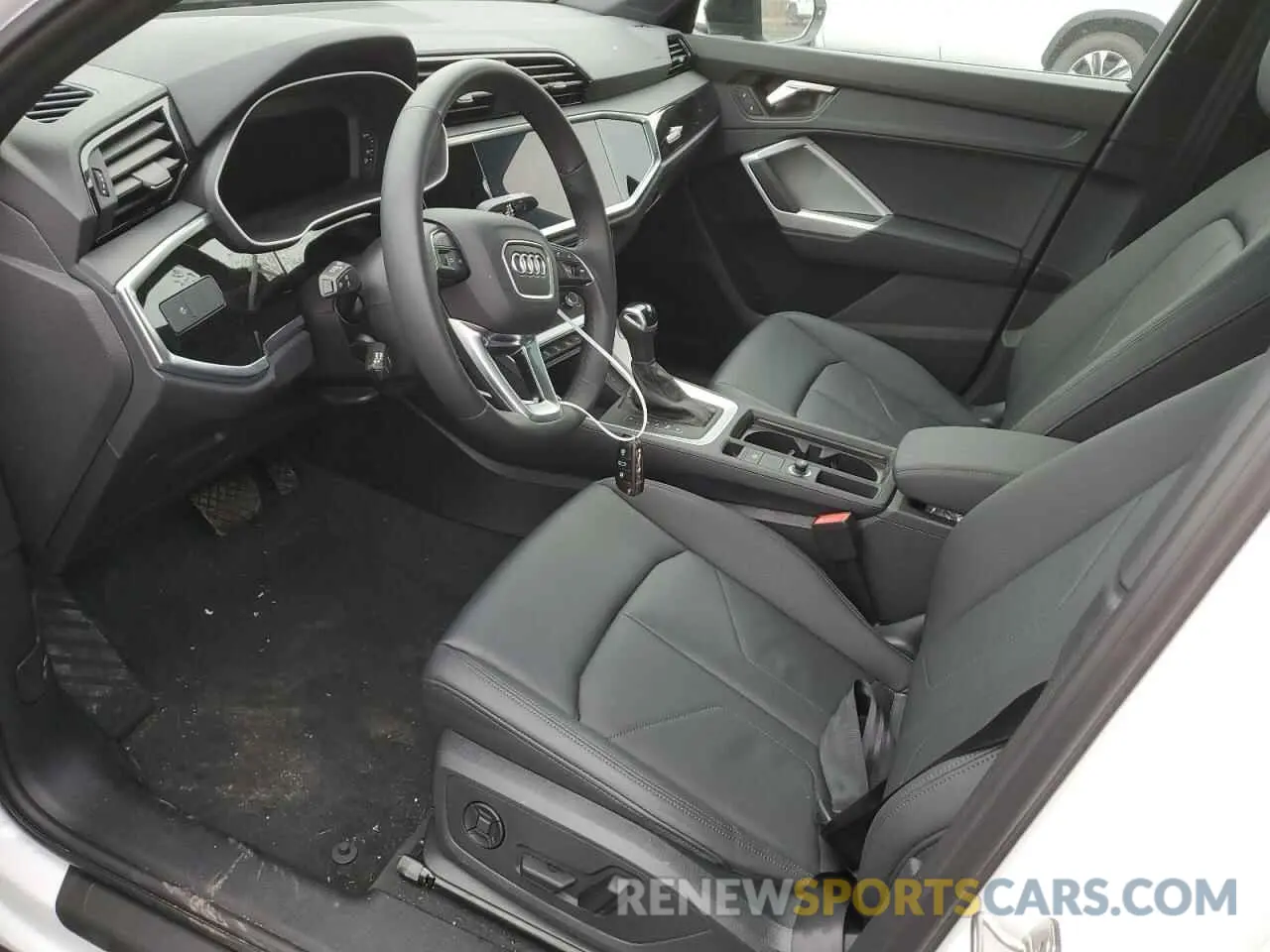 7 fotografías del automóvil dañado WA1AUCF30R1150123 AUDI Q3 2024