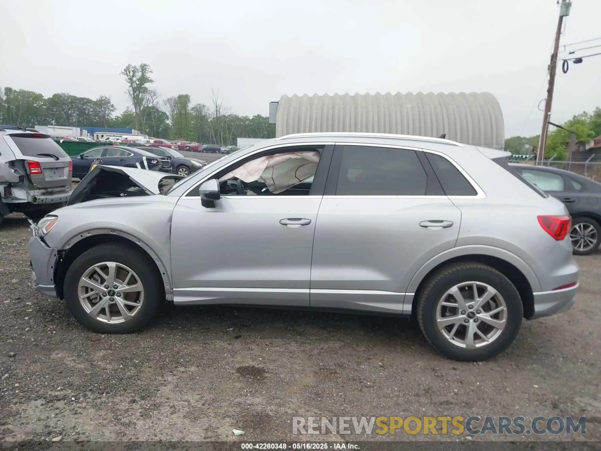13 fotografías del automóvil dañado WA1AUCF3XR1076791 AUDI Q3 2024