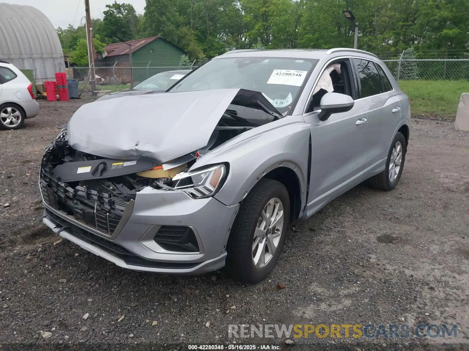 2 fotografías del automóvil dañado WA1AUCF3XR1076791 AUDI Q3 2024
