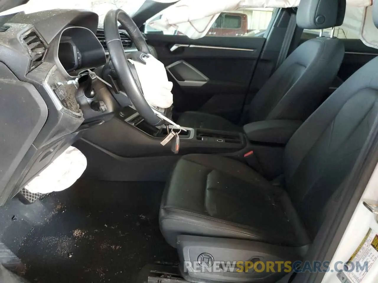 7 fotografías del automóvil dañado WA1DECF30R1039209 AUDI Q3 2024