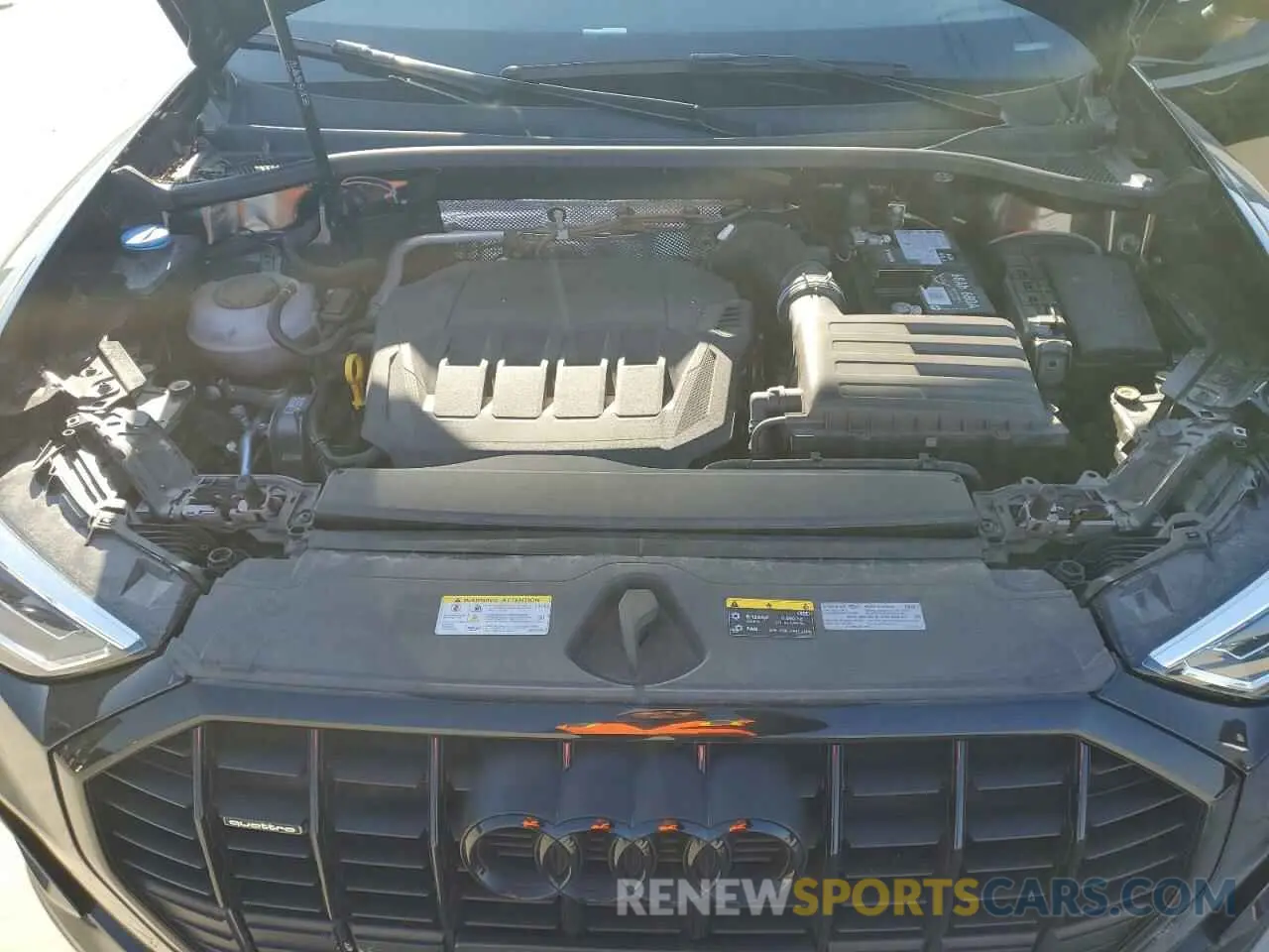 14 fotografías del automóvil dañado WA1DECF34R1033333 AUDI Q3 2024