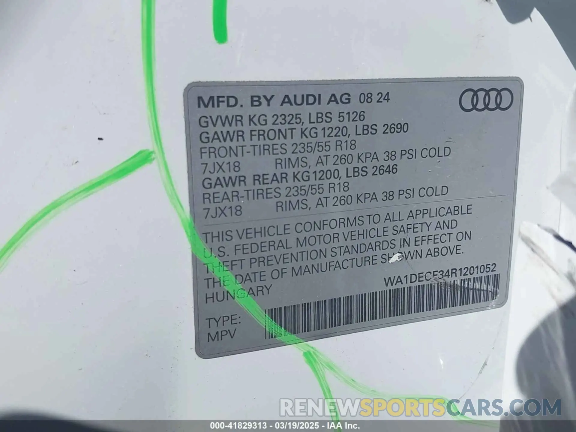 9 fotografías del automóvil dañado WA1DECF34R1201052 AUDI Q3 2024