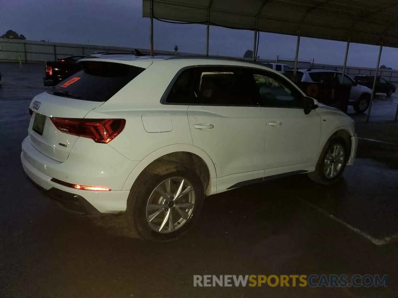 3 fotografías del automóvil dañado WA1DECF35R1082556 AUDI Q3 2024