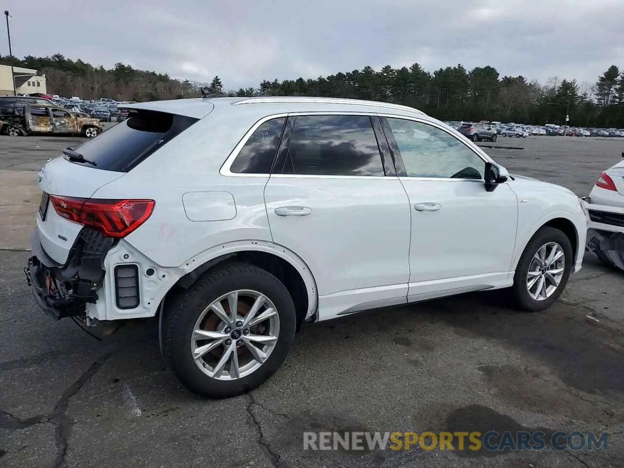 3 fotografías del automóvil dañado WA1DECF36R1027887 AUDI Q3 2024
