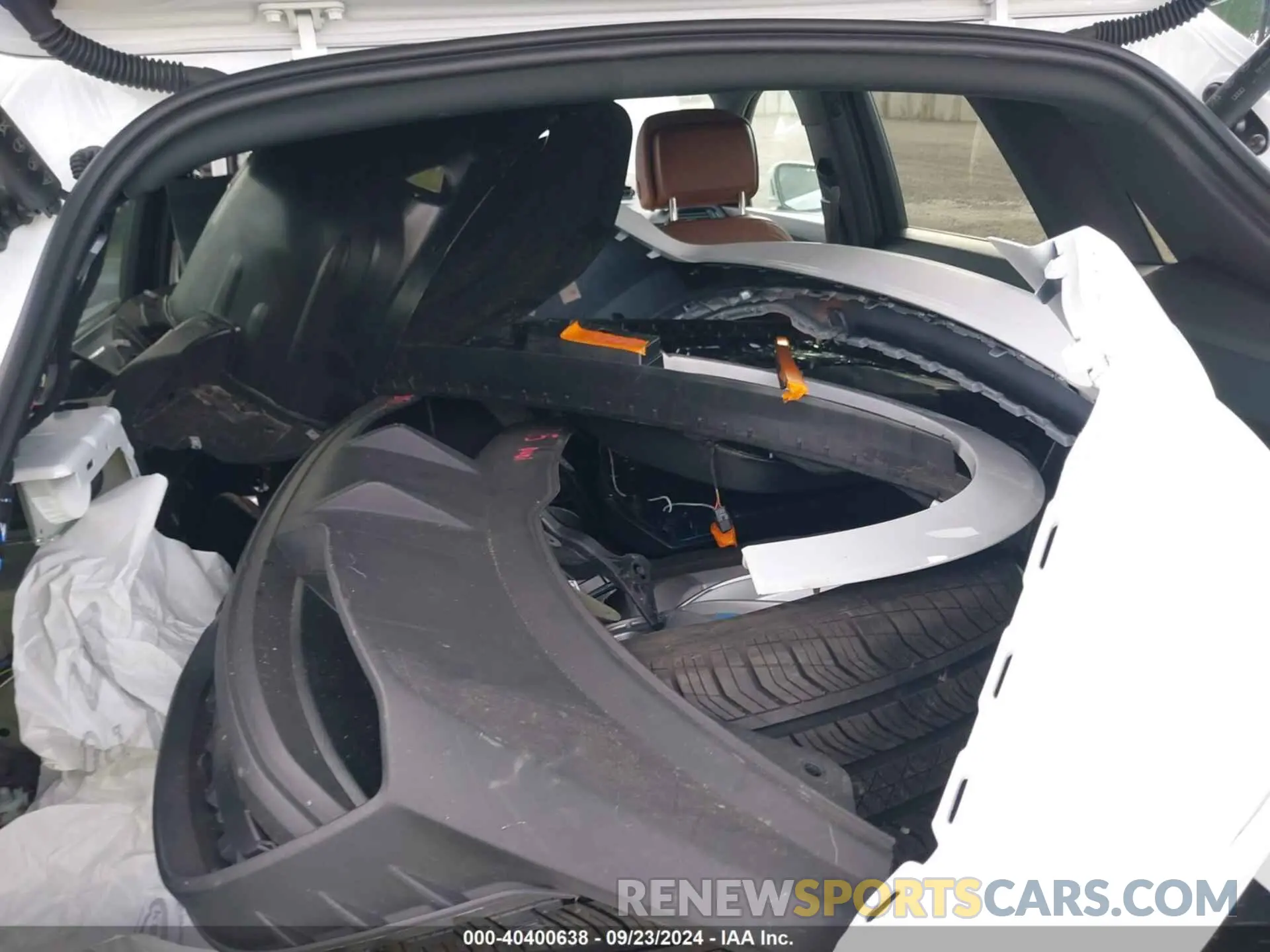 12 fotografías del automóvil dañado WA1DECF36R1038890 AUDI Q3 2024