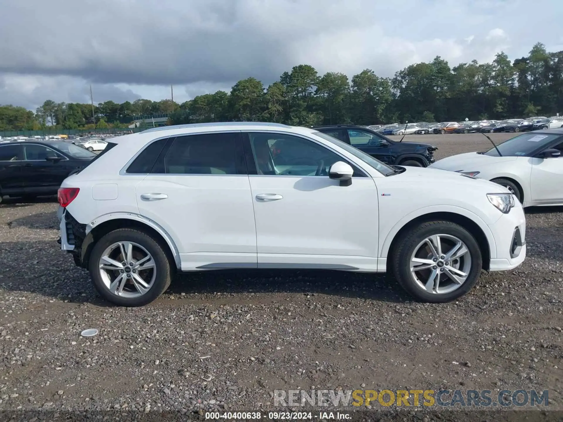 14 fotografías del automóvil dañado WA1DECF36R1038890 AUDI Q3 2024