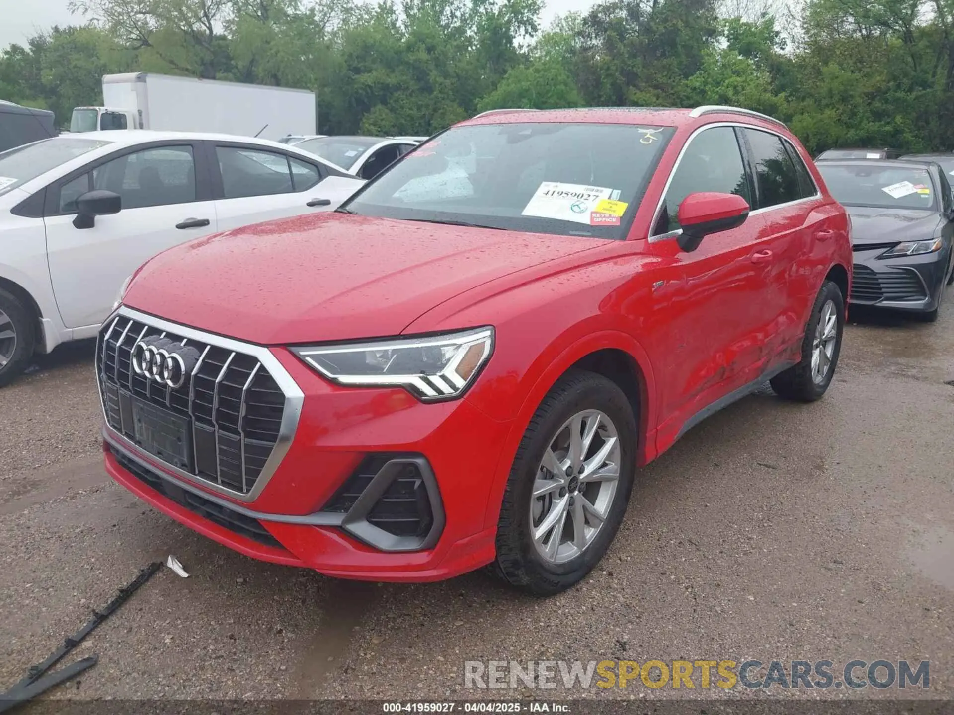2 fotografías del automóvil dañado WA1DECF36R1126631 AUDI Q3 2024