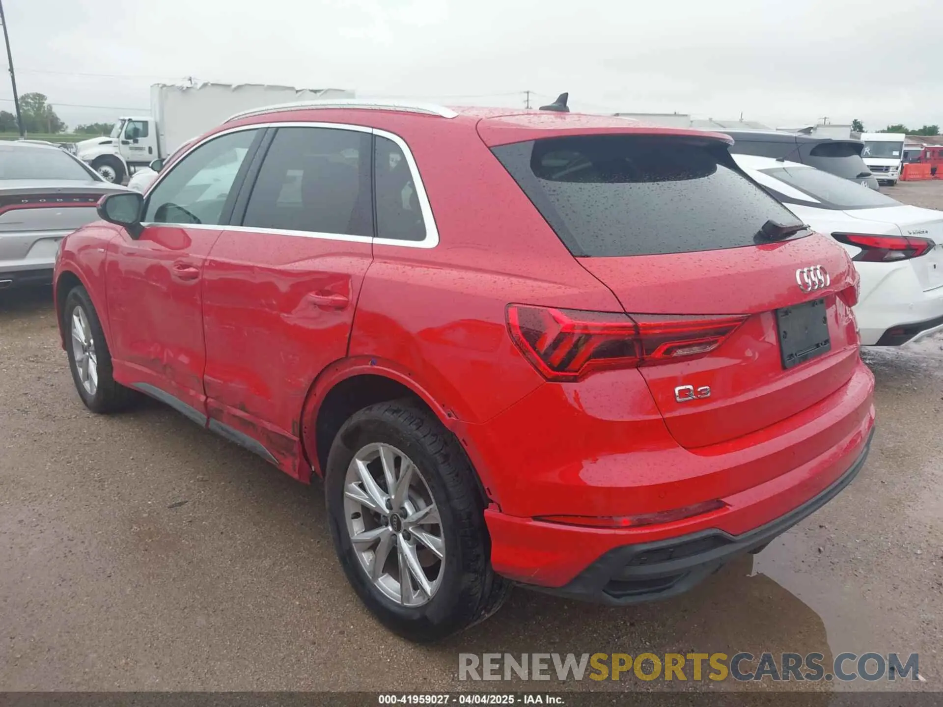 3 fotografías del automóvil dañado WA1DECF36R1126631 AUDI Q3 2024