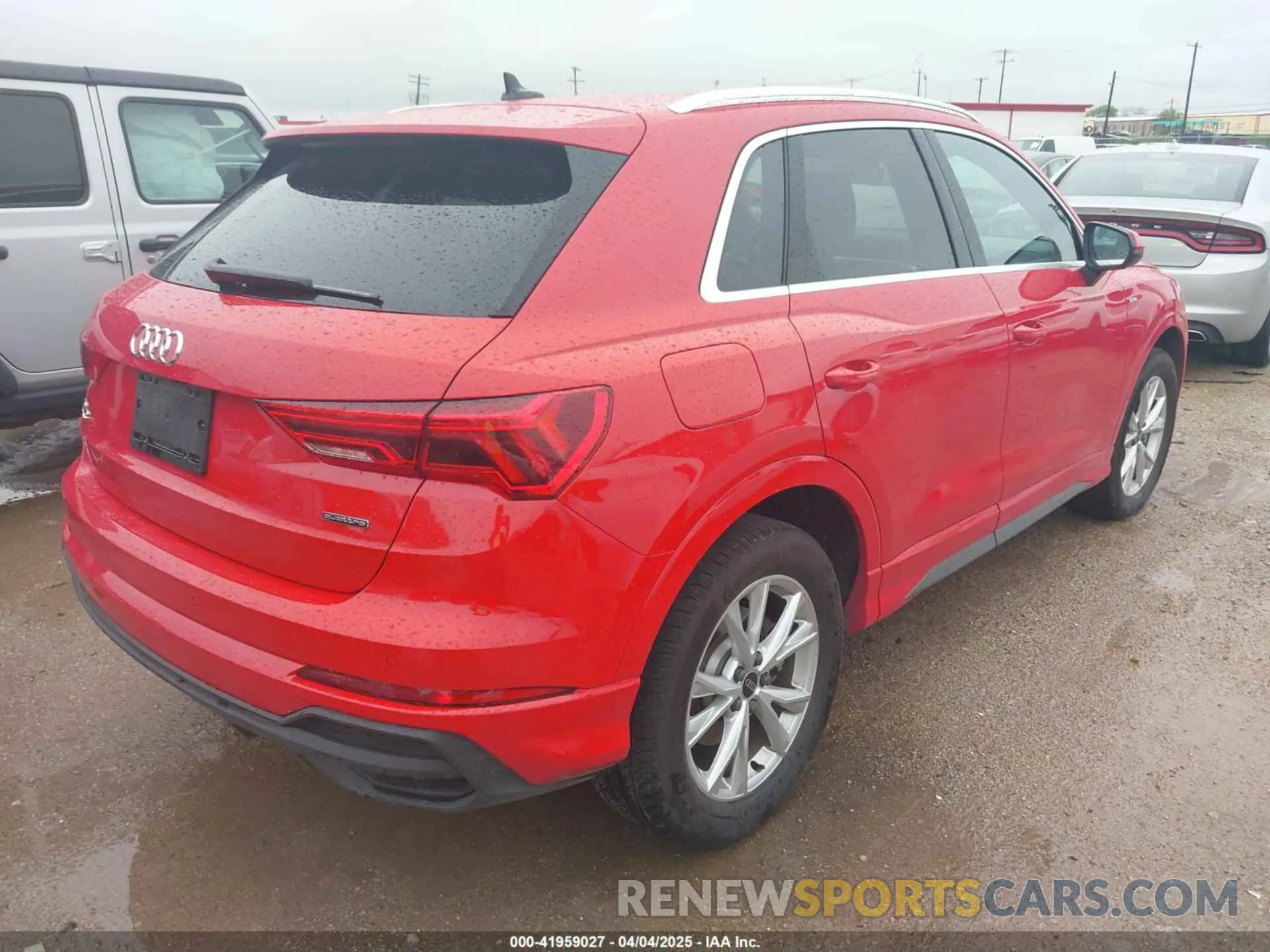 4 fotografías del automóvil dañado WA1DECF36R1126631 AUDI Q3 2024