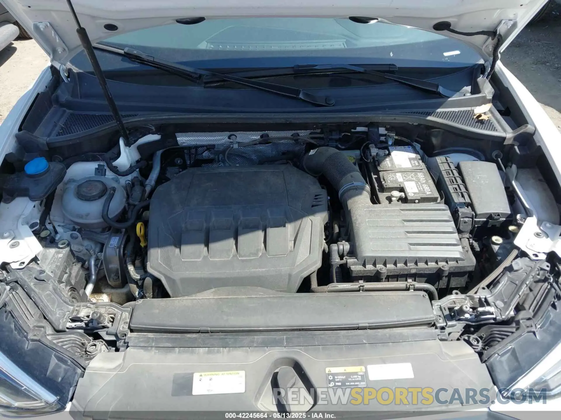 10 fotografías del automóvil dañado WA1DECF37R1044715 AUDI Q3 2024