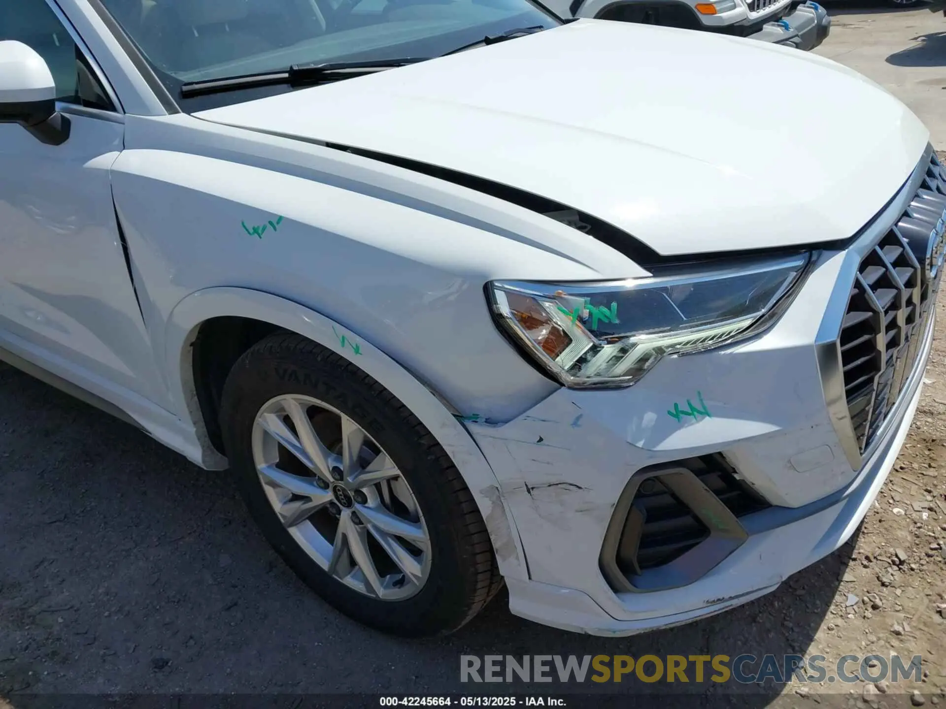6 fotografías del automóvil dañado WA1DECF37R1044715 AUDI Q3 2024