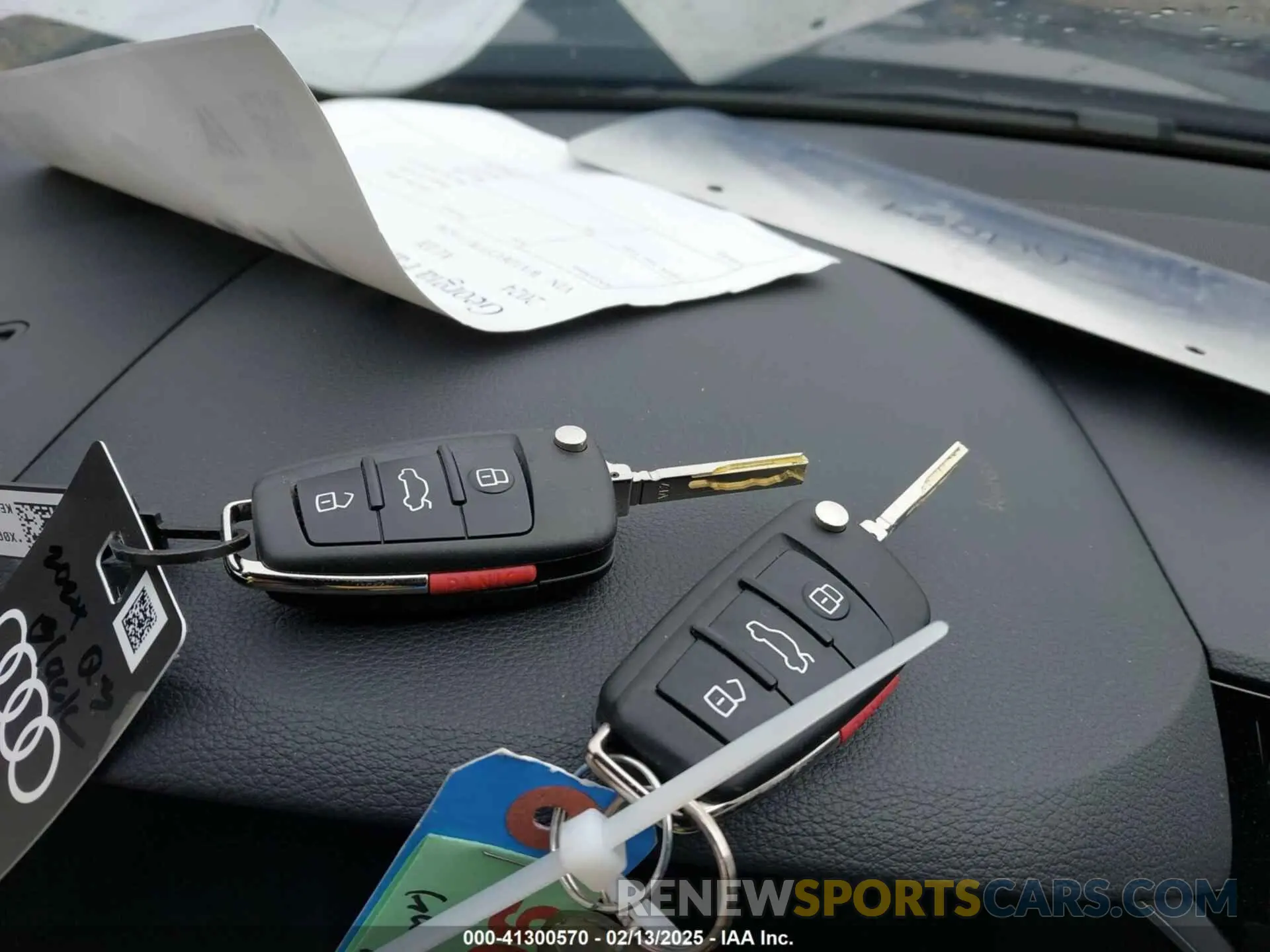 11 fotografías del automóvil dañado WA1DECF37R1116240 AUDI Q3 2024