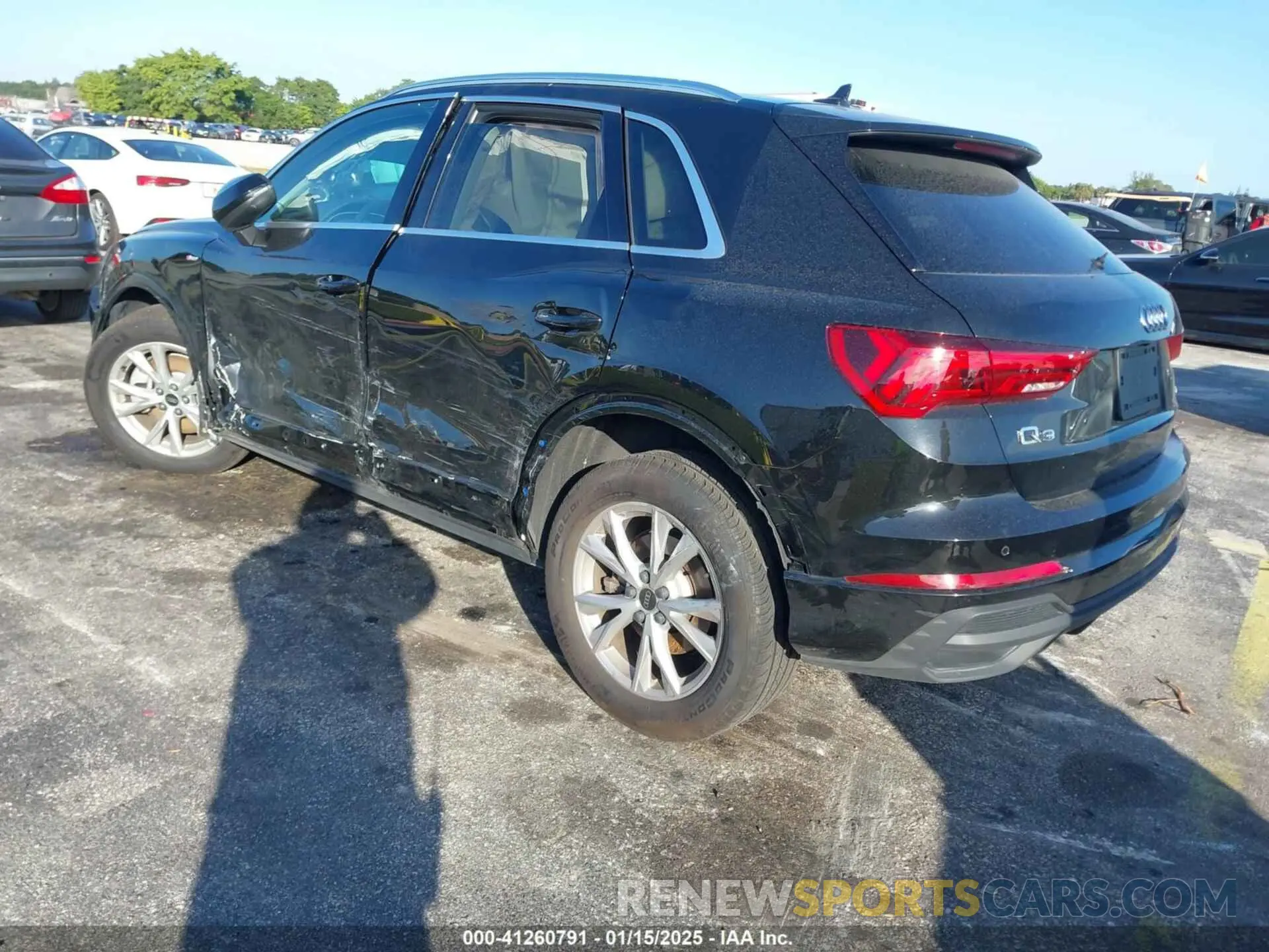 3 fotografías del automóvil dañado WA1DECF37R1121714 AUDI Q3 2024