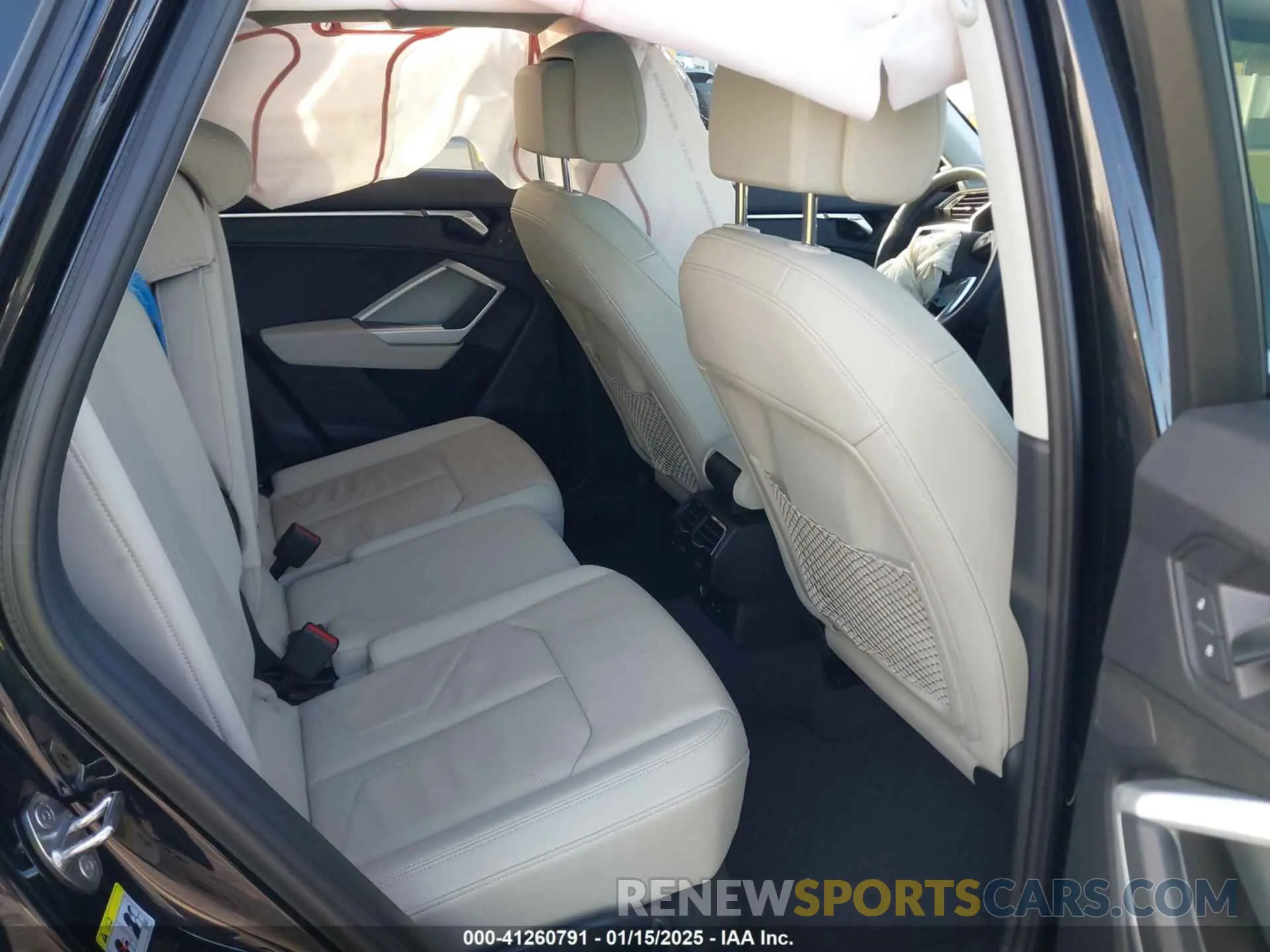8 fotografías del automóvil dañado WA1DECF37R1121714 AUDI Q3 2024