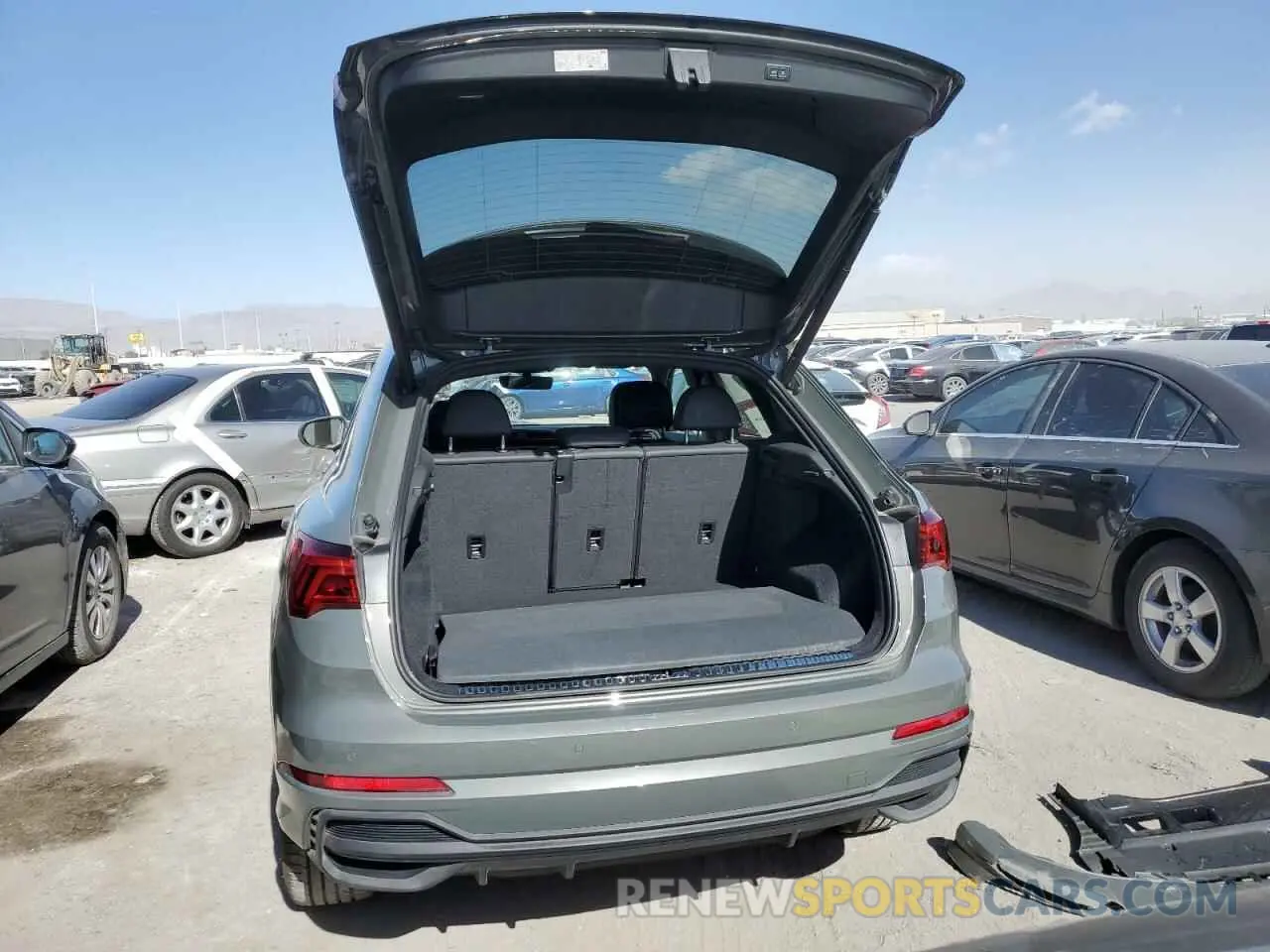 6 fotografías del automóvil dañado WA1DECF39R1092698 AUDI Q3 2024