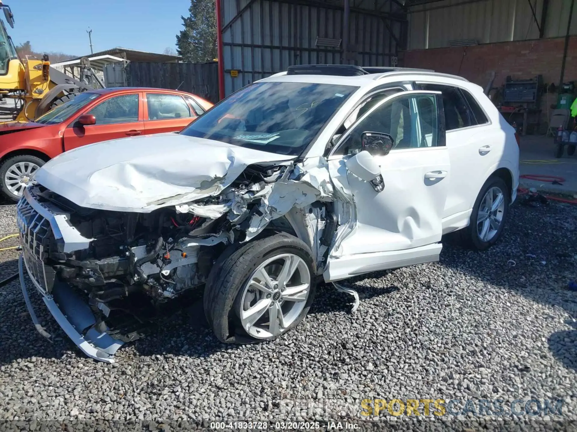 2 fotografías del automóvil dañado WA1DECF3XR1108195 AUDI Q3 2024