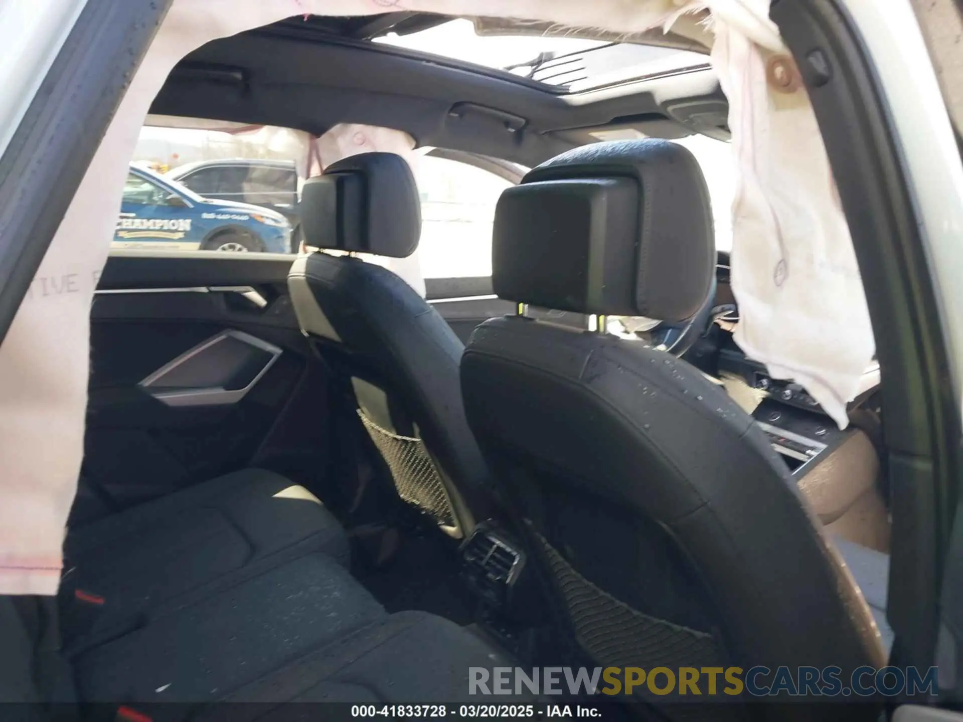 8 fotografías del automóvil dañado WA1DECF3XR1108195 AUDI Q3 2024