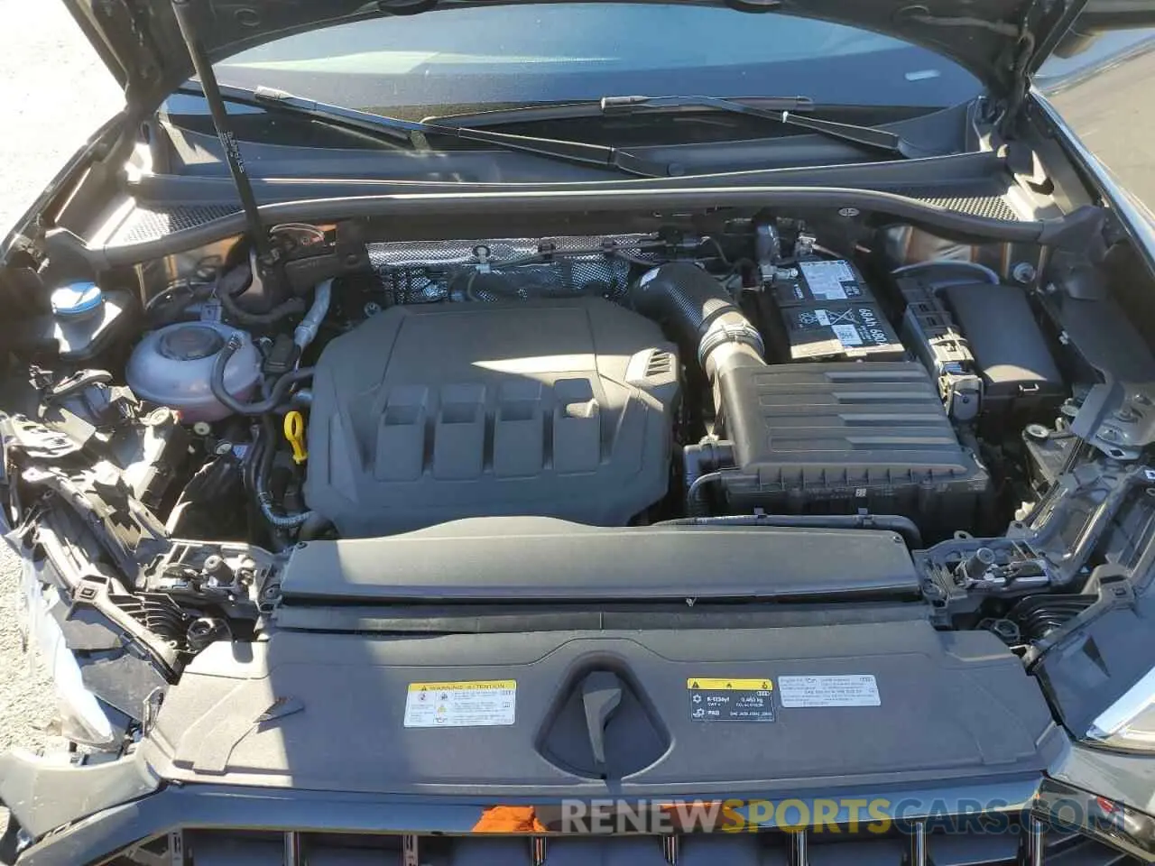 13 fotografías del automóvil dañado WA1DECF3XR1193622 AUDI Q3 2024