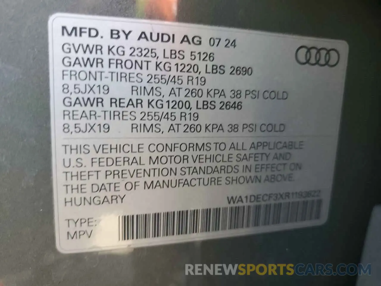 14 fotografías del automóvil dañado WA1DECF3XR1193622 AUDI Q3 2024