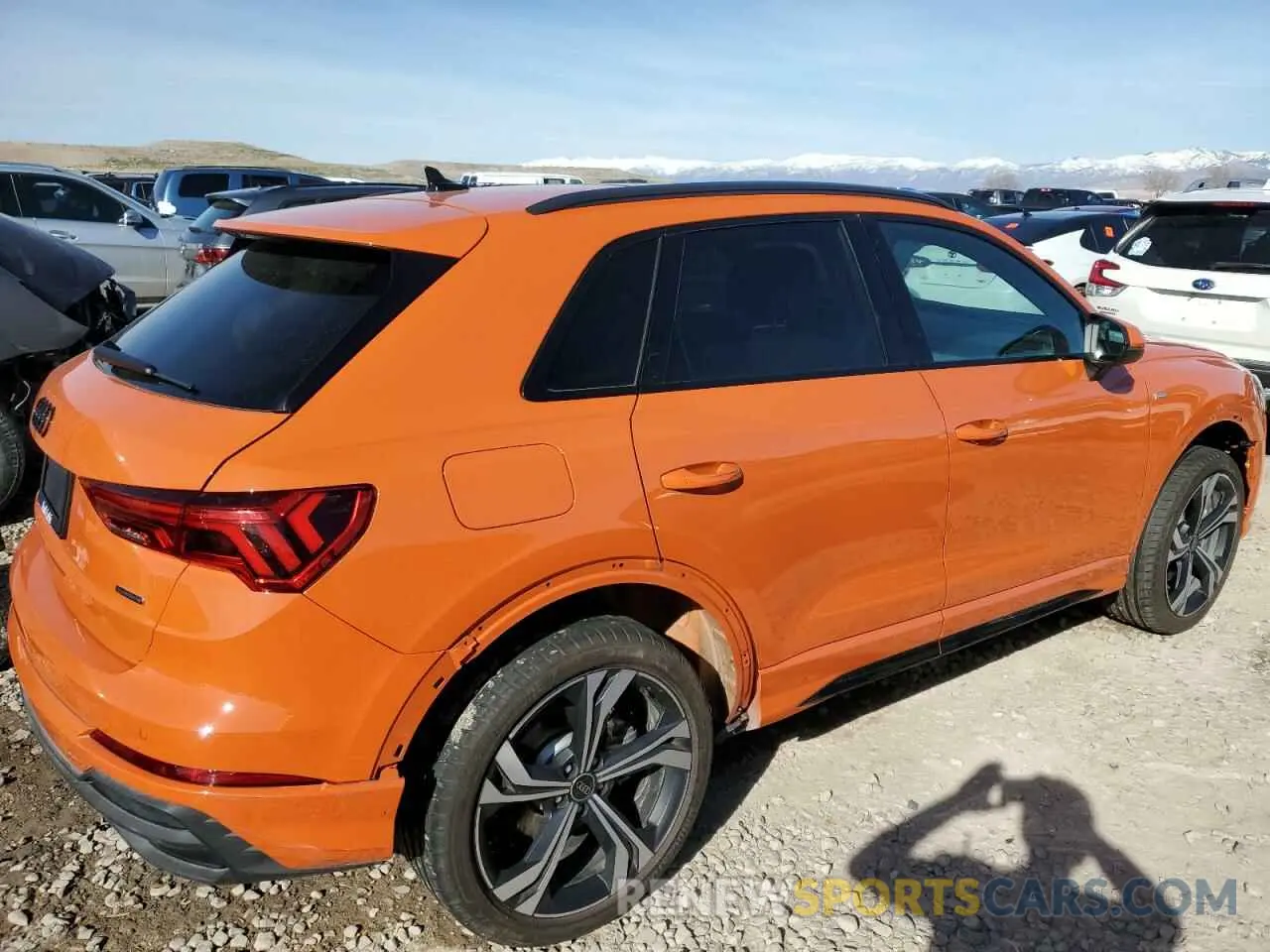 3 fotografías del automóvil dañado WA1EECF30R1041689 AUDI Q3 2024
