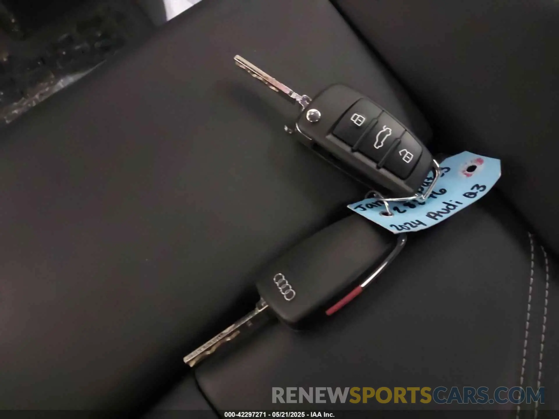 11 fotografías del automóvil dañado WA1EECF30R1156373 AUDI Q3 2024